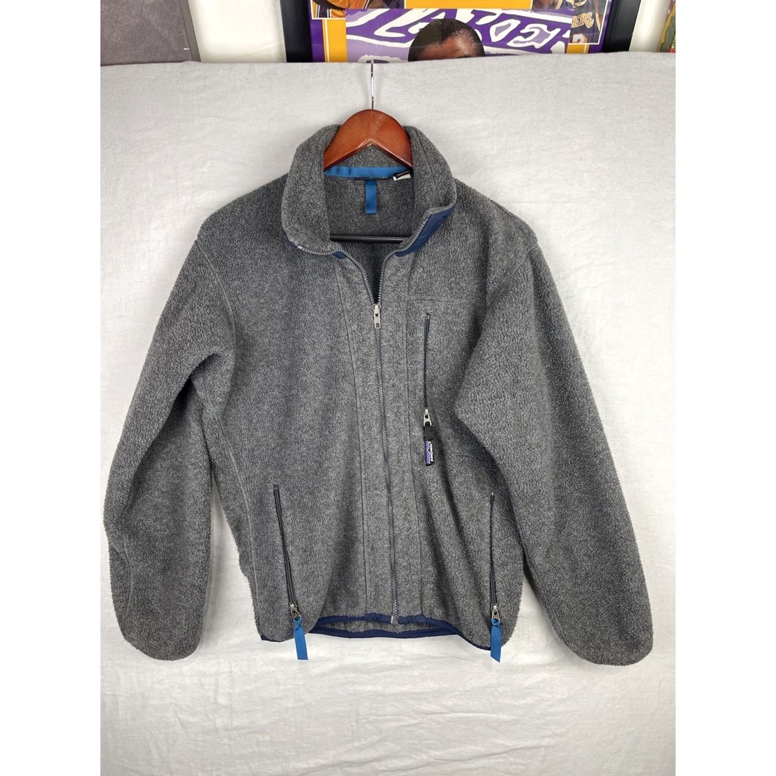 Patagonia VINTAGE Patagonia Jacket Mens Small Gray Full Zip Fleece Deep Pile Made In USA Size US S / EU 44-46 / 1 - 2 Thumbnail