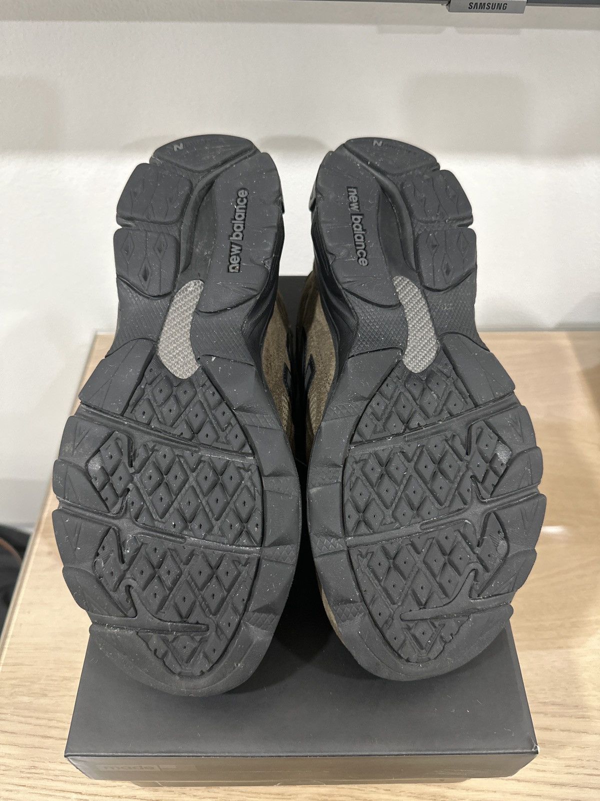 JJJJound × New Balance JJJJound x 990v3 New Balance Size US 8.5 / EU 41-42 - 5 Thumbnail