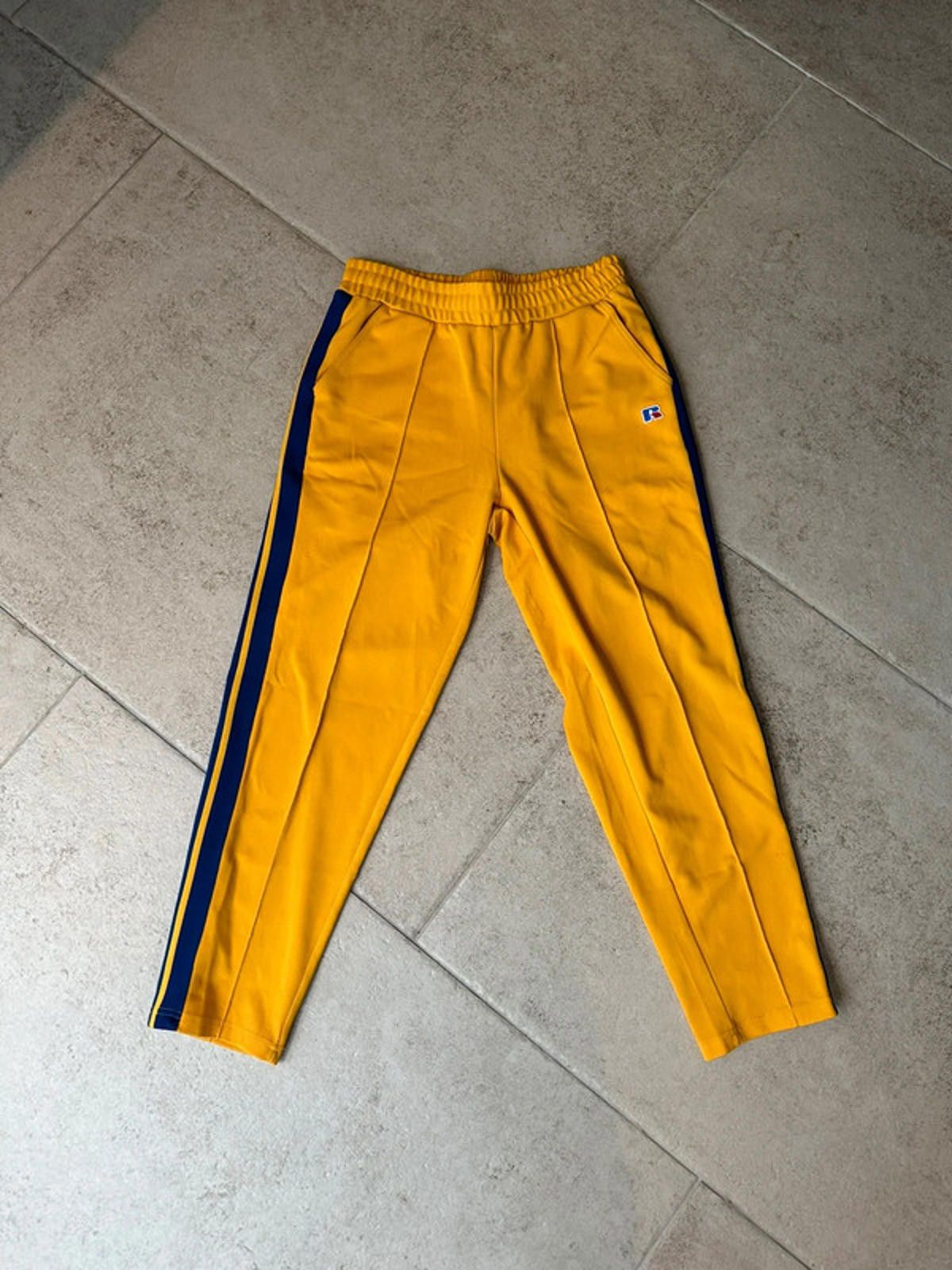 Russell Athletic Russell Athletic Trackpants Size US 30 / EU 46 - 2 Thumbnail