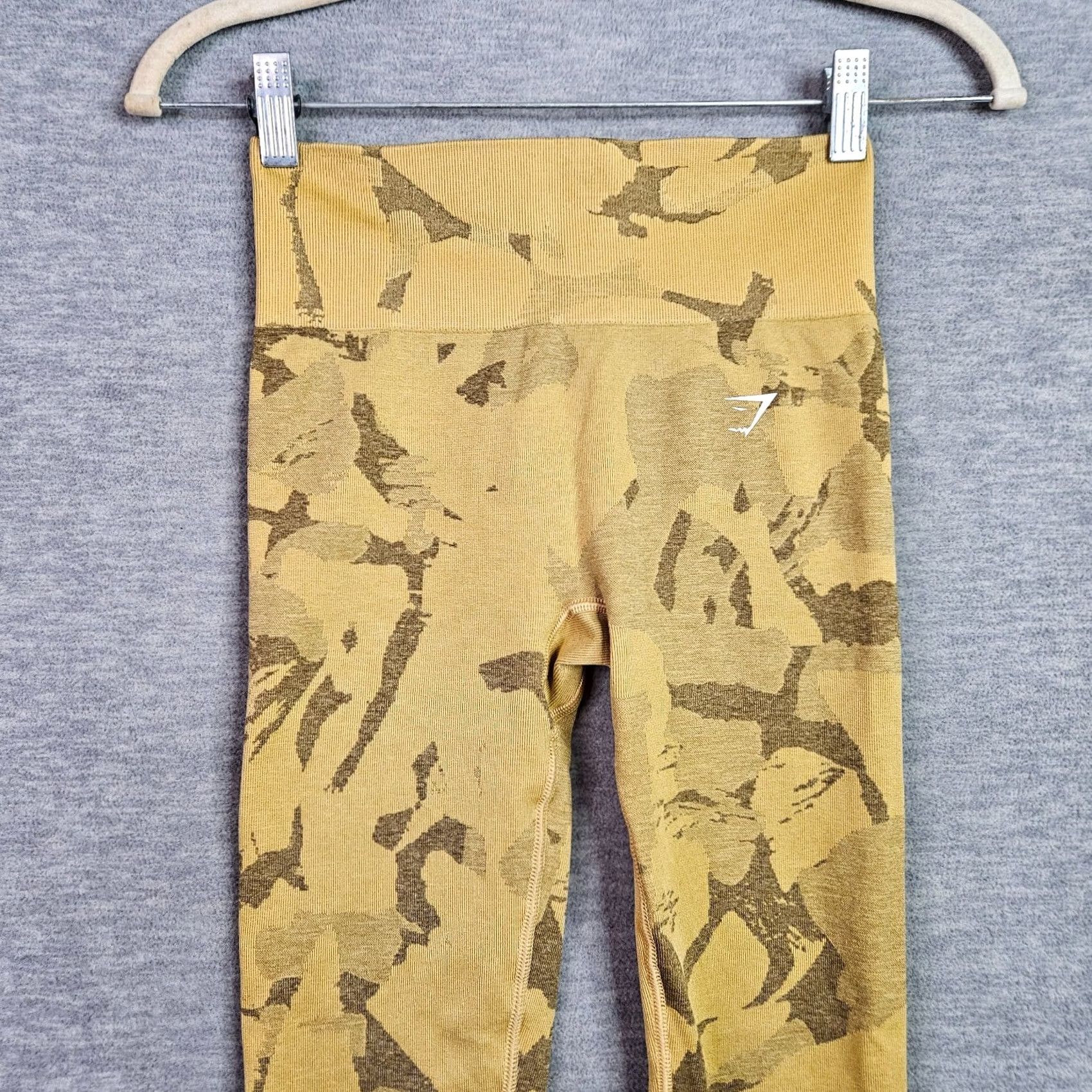 Gymshark Gymshark Leggings Small Camo Tan High Rise Workout Activewear Size 28" / US 6 / IT 42 - 4 Thumbnail