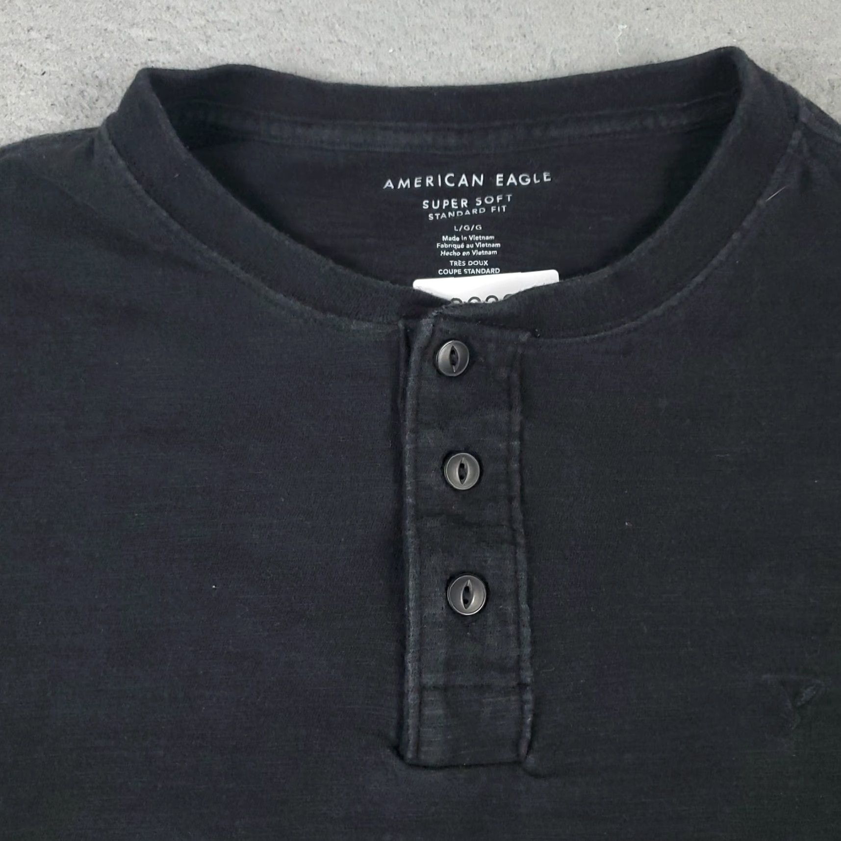 American Eagle Outfitters AMERICAN EAGLE OUTFITTERS T Shirt Mens Large Black Casual Short Sleeve Crew Ne; Color Black; Size L; Classic Modern Sports American; Mens Size US L / EU 52-54 / 3 - 3 Thumbnail