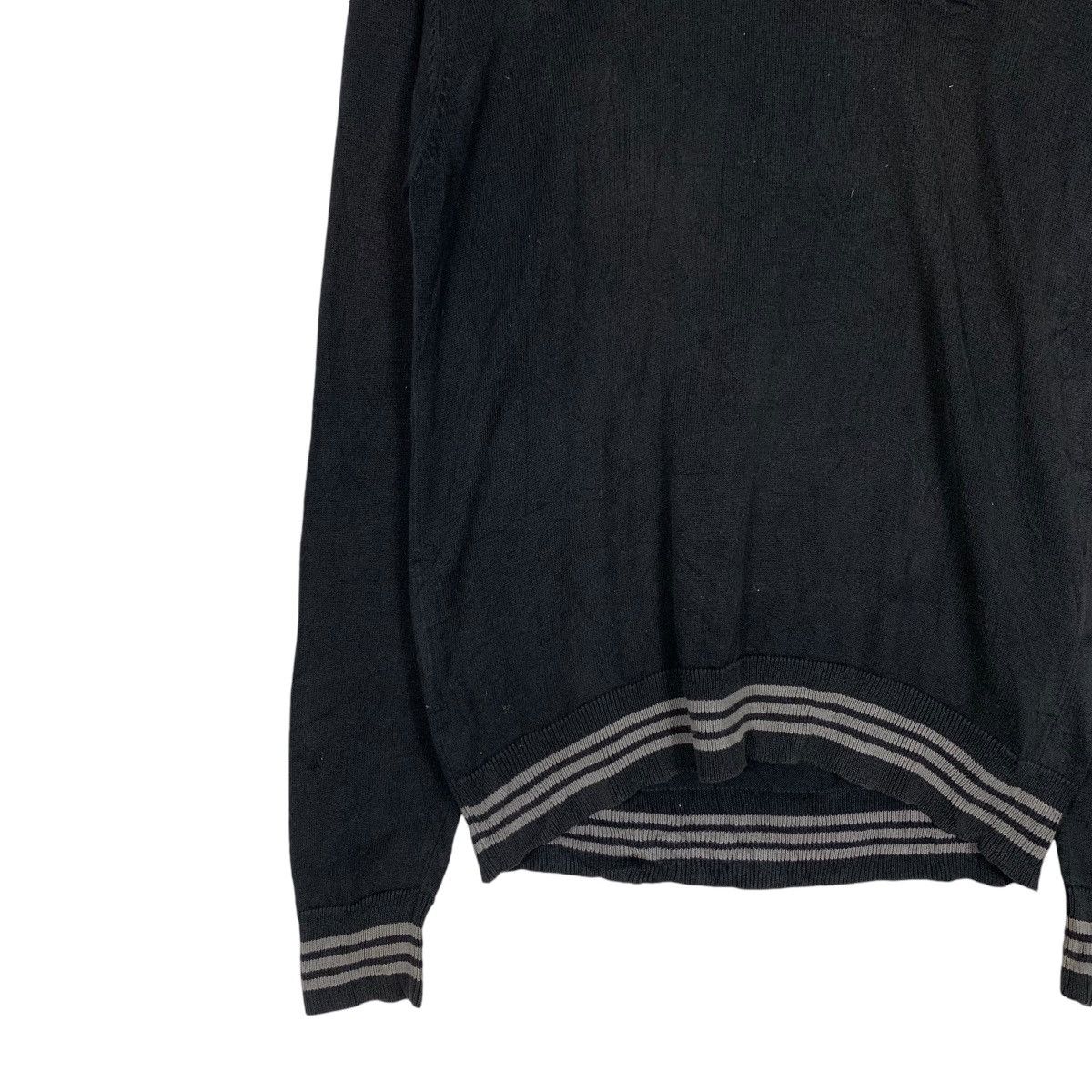Adidas ADIDAS Trefoil Small Logo V Neck Sweater #1196-C54 Size US L / EU 52-54 / 3 - 3 Thumbnail