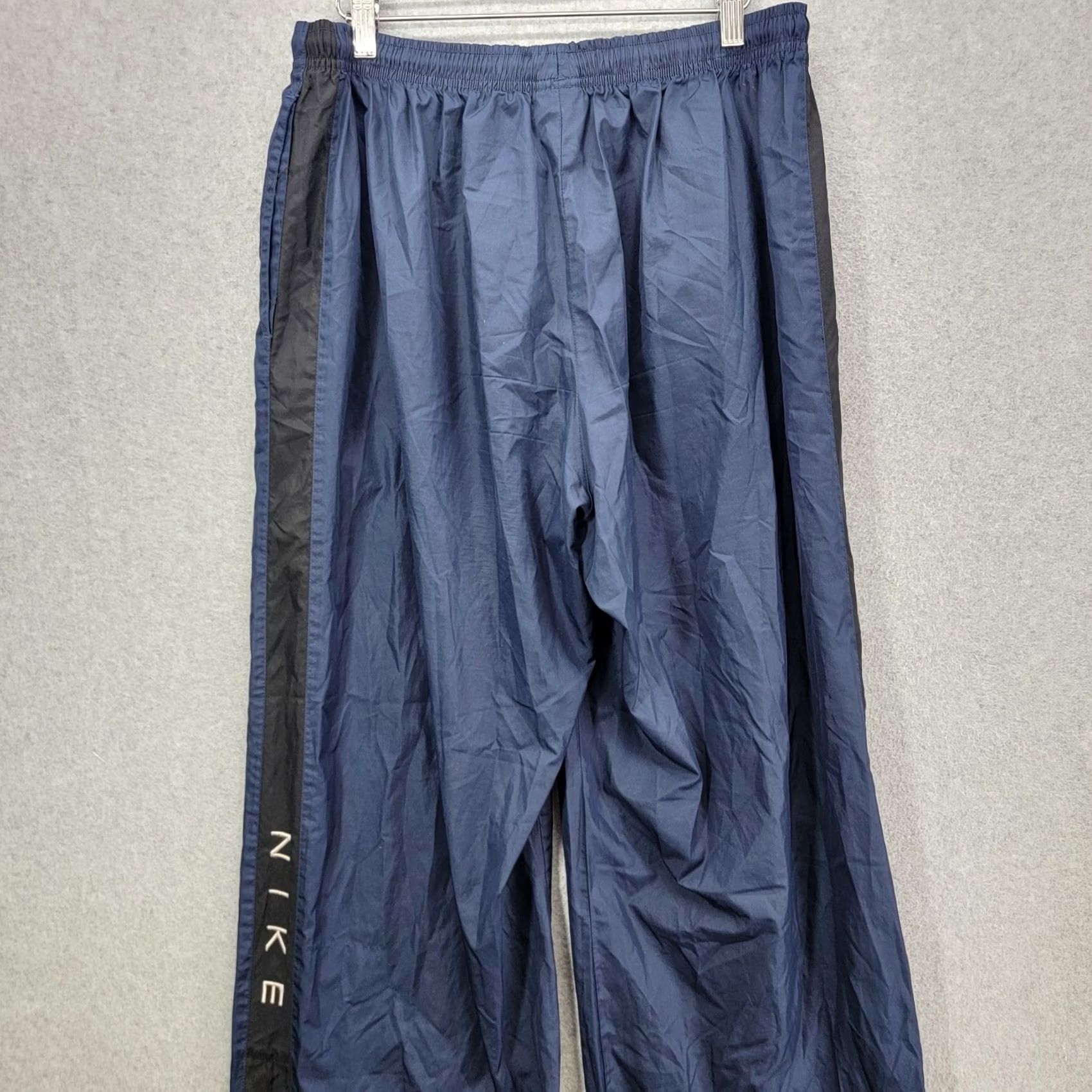 Nike VINTAGE Nike Track Pants Mens XL Blue Black Striped Windbreaker 90s Y2K spellout Size US 36 / EU 52 - 4 Thumbnail