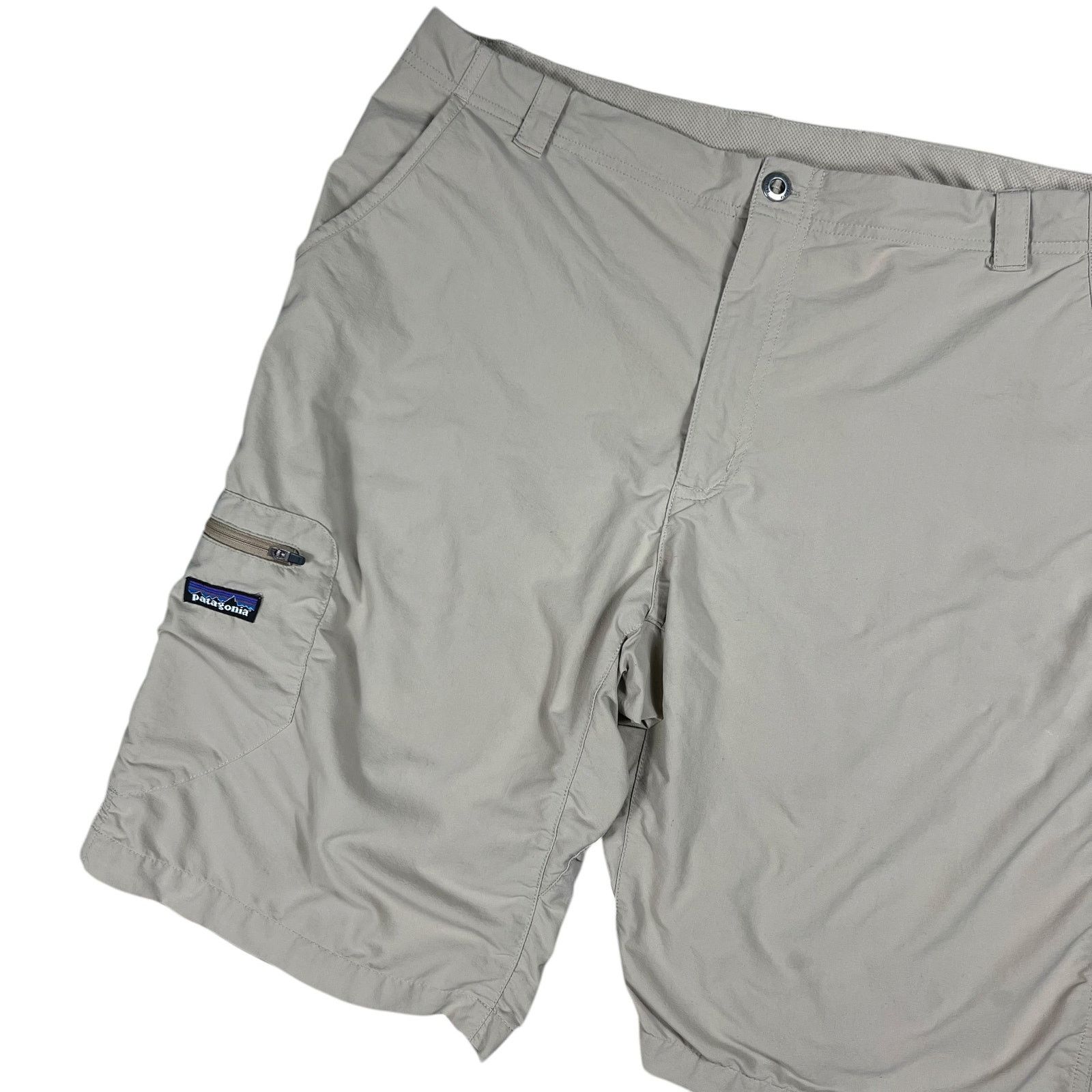 Patagonia 2011 Patagonia cargo guide shorts (36) Size US 36 / EU 52 - 3 Thumbnail