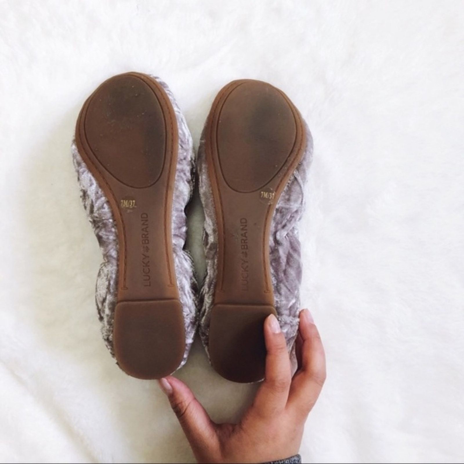 Lucky Brand Lucky Brand LK Eleesia Silver Velvet Flats Size US 7 / IT 37 - 3 Thumbnail