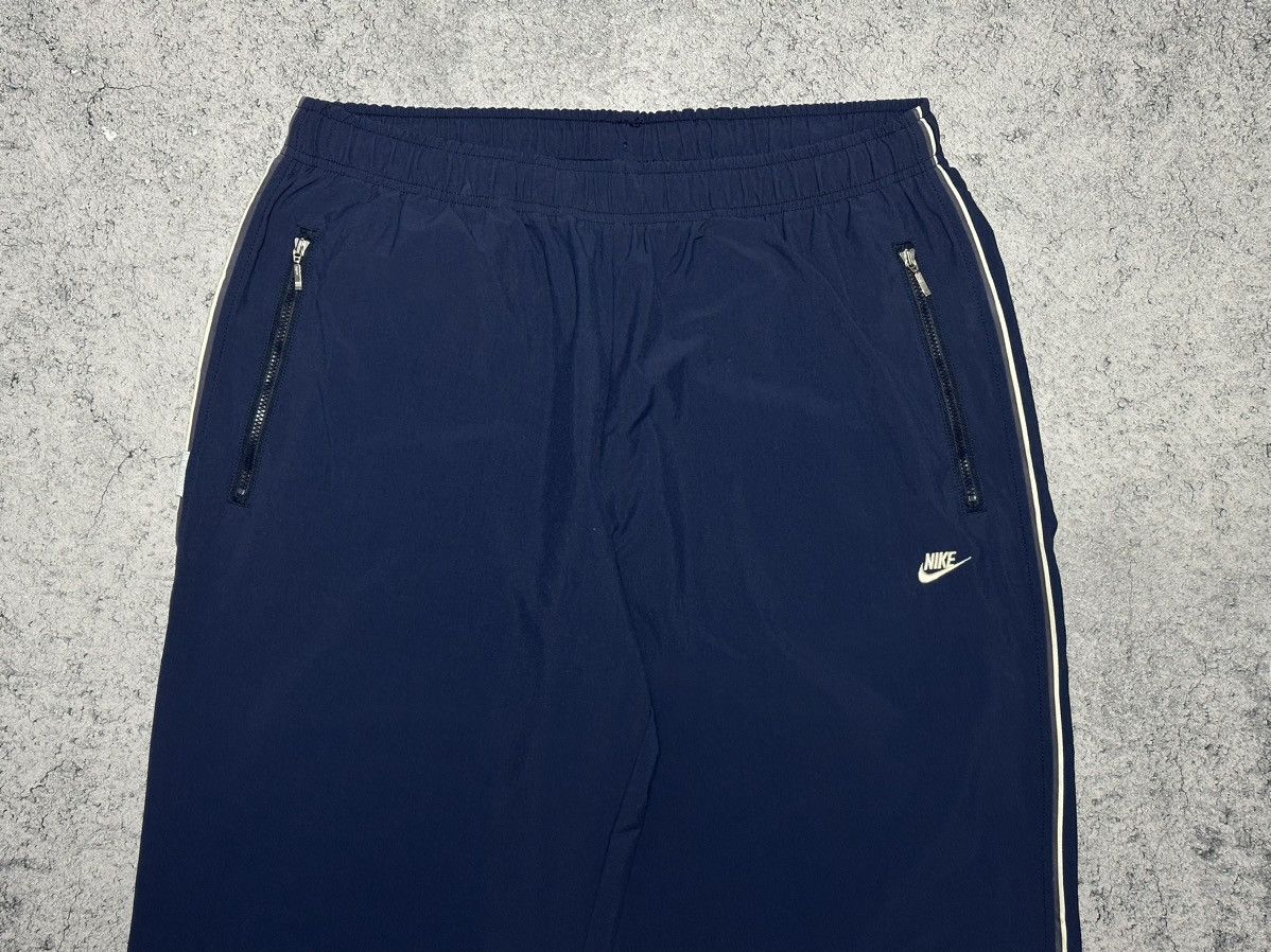 Vintage Vintage Nike Dri-Fit Nylon Track Pants Joggers Size US 34 / EU 50 - 3 Thumbnail