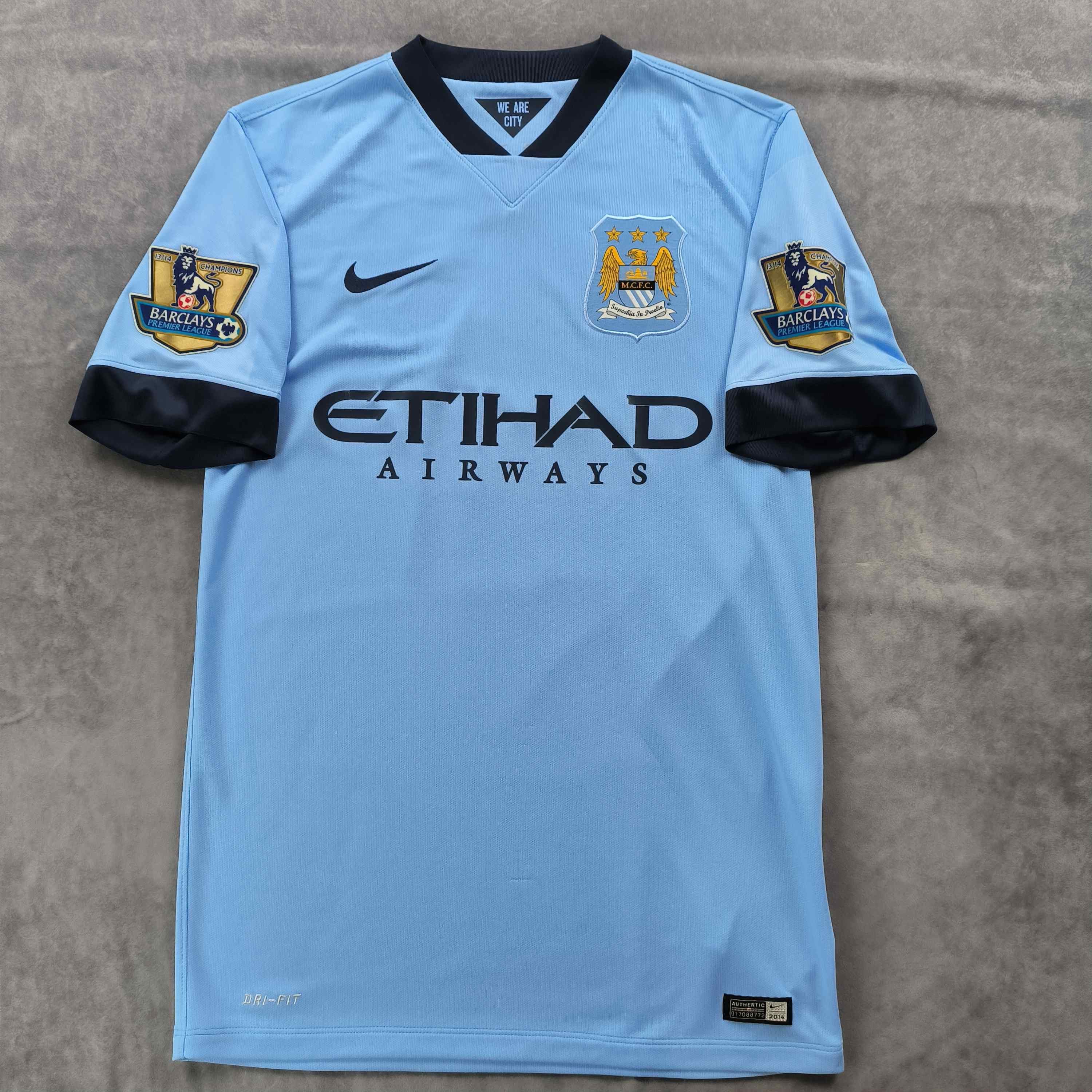 Nike Manchester City 2014-15 Nike home Kompany football jersey S Size US S / EU 44-46 / 1 - 2 Thumbnail