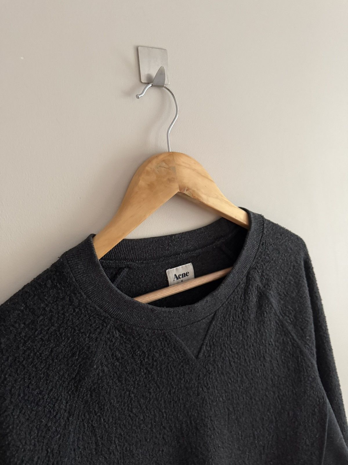 Acne Studios Acne Studios Black Minimalist Crewneck Sweatshirt Size US M / EU 48-50 / 2 - 2 Thumbnail