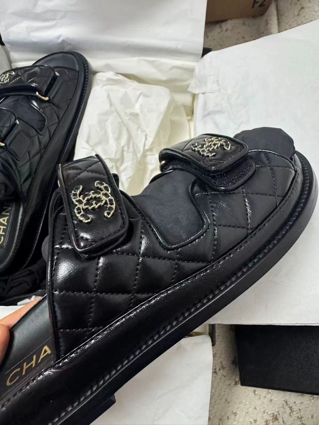 Chanel CHANEL 24P Slides 37 NEW Size US 6.5 / IT 36.5 - 2 Thumbnail