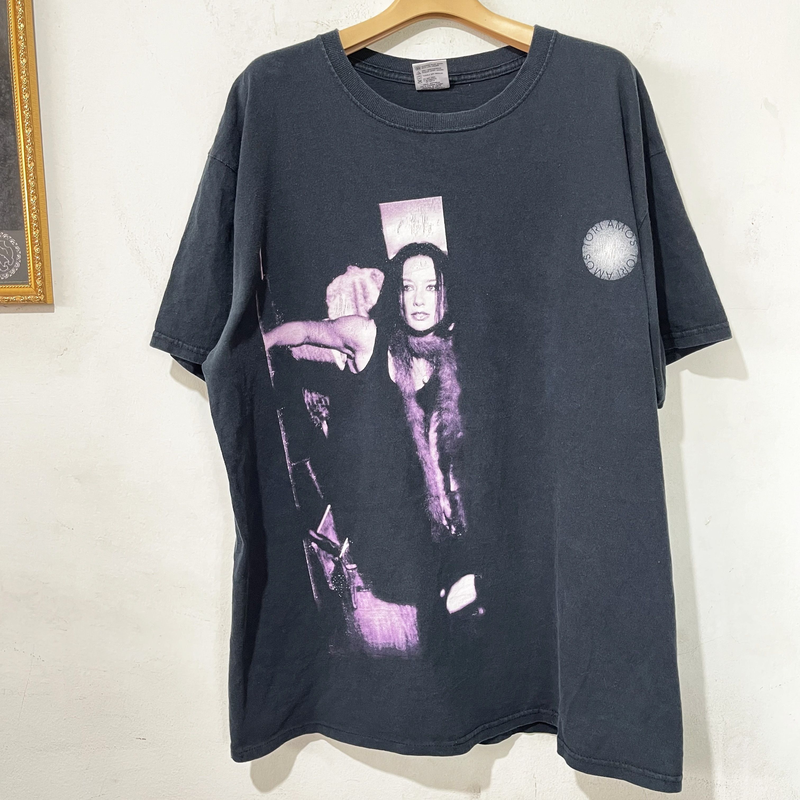 Band Tees Vintage 90s Tori Amos 5.5 Weeks The Tour T-Shirt Size US XL / EU 56 / 4 - 1 Thumbnail