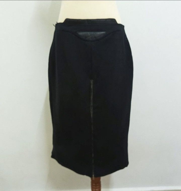 Prada Prada Straight Midi Wool Skirt with Leather Trim Black Size 32" / US 10 / IT 46 - 6 Thumbnail