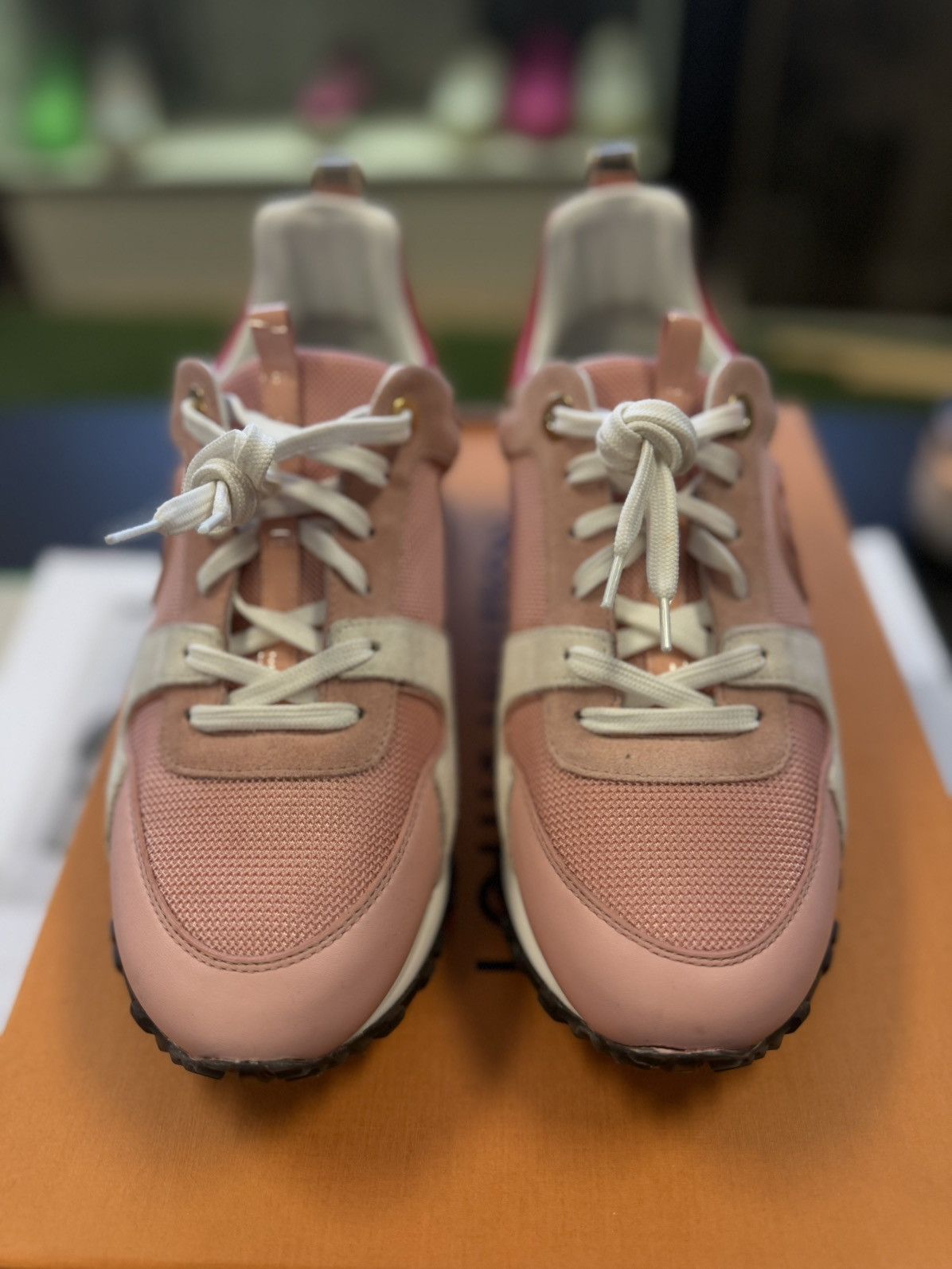 Louis Vuitton Louis Vuitton Women’s Pink Low Top Sneakers 38/8US Size US 8 / IT 38 - 9 Thumbnail