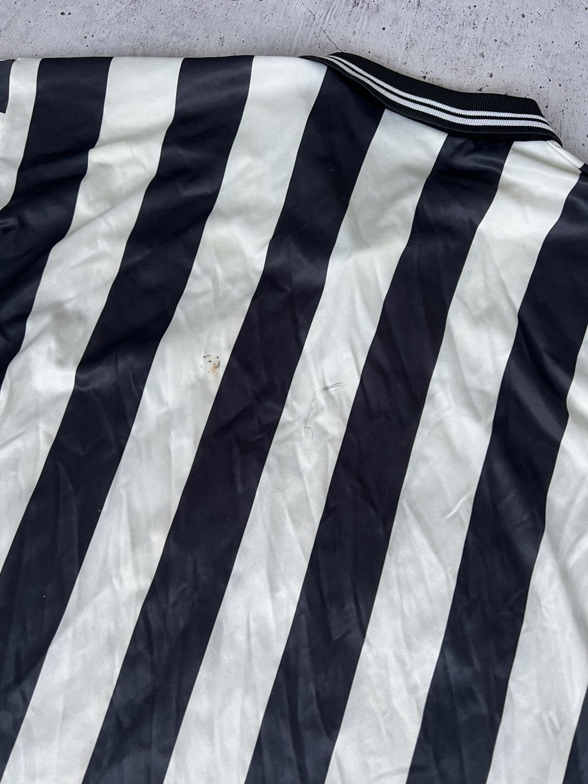 Vintage Juventus 90s Retro Soccer Jersey Sony Size US XL / EU 56 / 4 - 8 Thumbnail