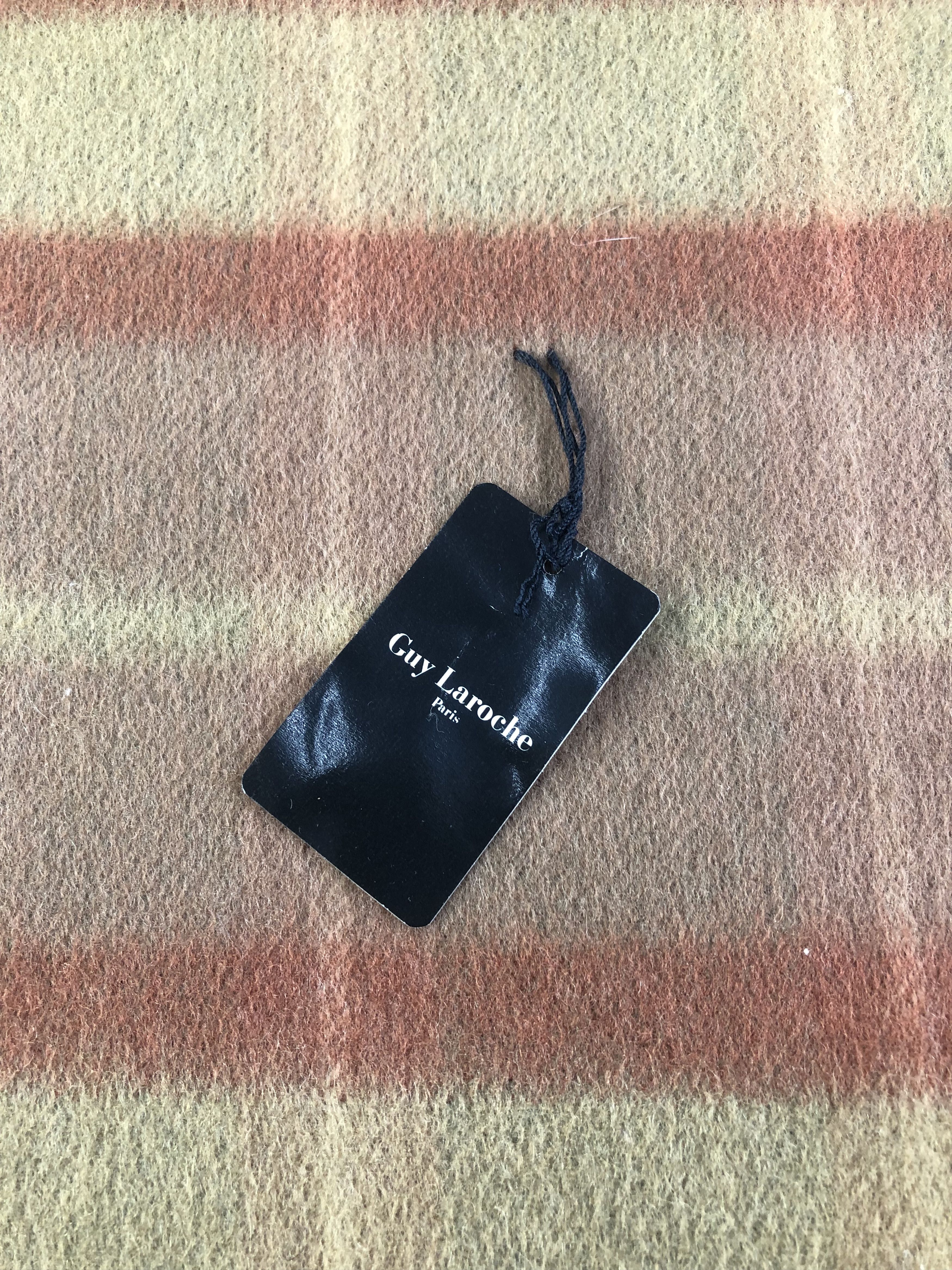 Guy Laroche Guy Laroche Scarf / Muffler / Neckwear Size ONE SIZE - 5 Thumbnail