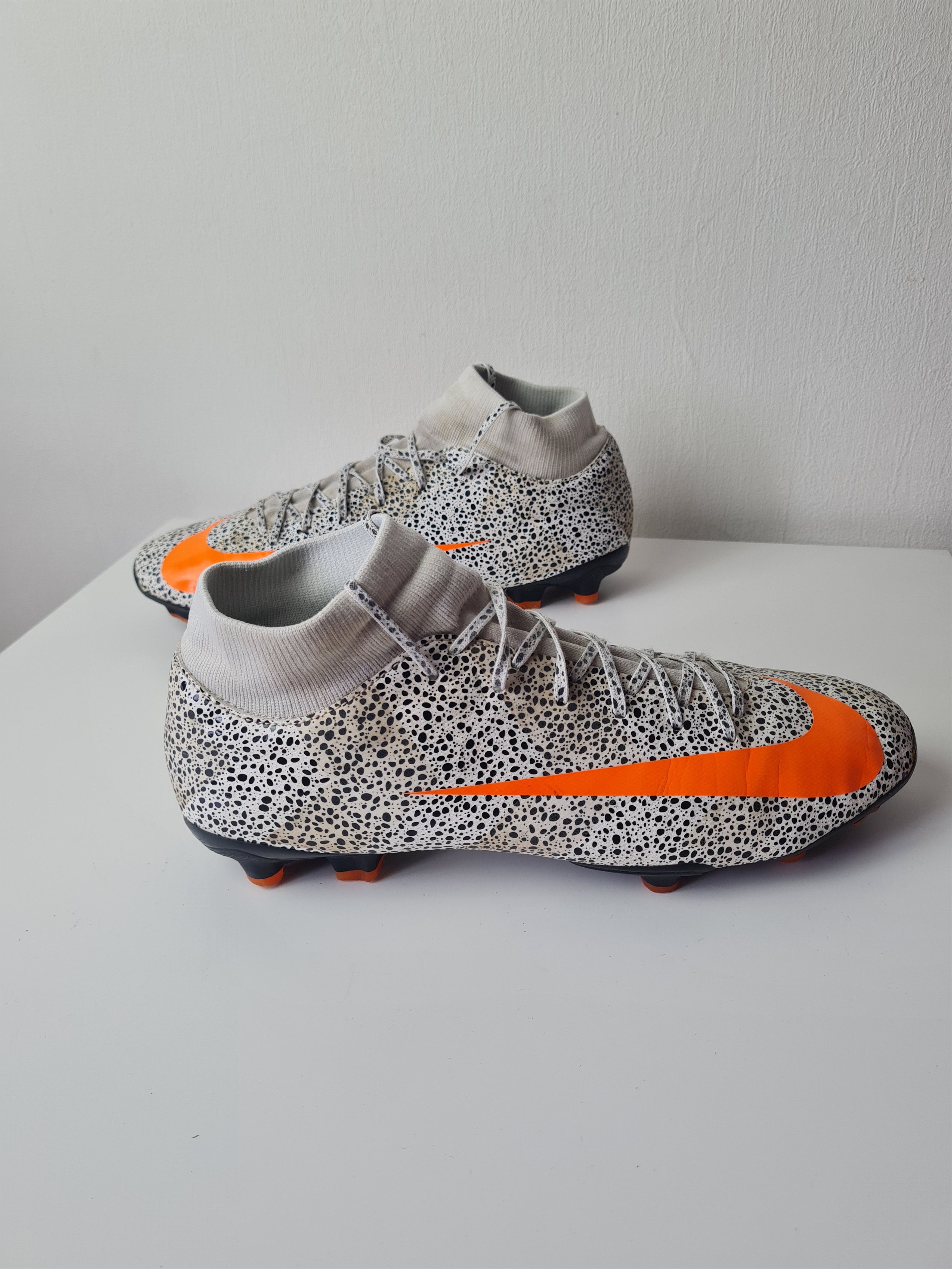 Nike NIKE JR SUPERFLY 7 ACADEMY CR7 FG FOOTBALL BOOTS CLEATS Size US 11 / EU 44 - 1 Thumbnail