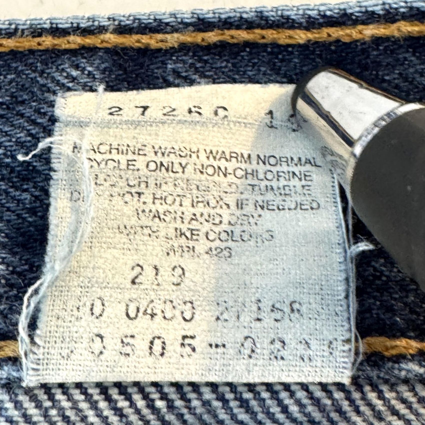 Levi's VINTAGE Levis 505 Jeans Mens 36x32 Blue Regular Fit Straight Leg Denim Classic 90s Y2K Size US 36 / EU 52 - 7 Thumbnail