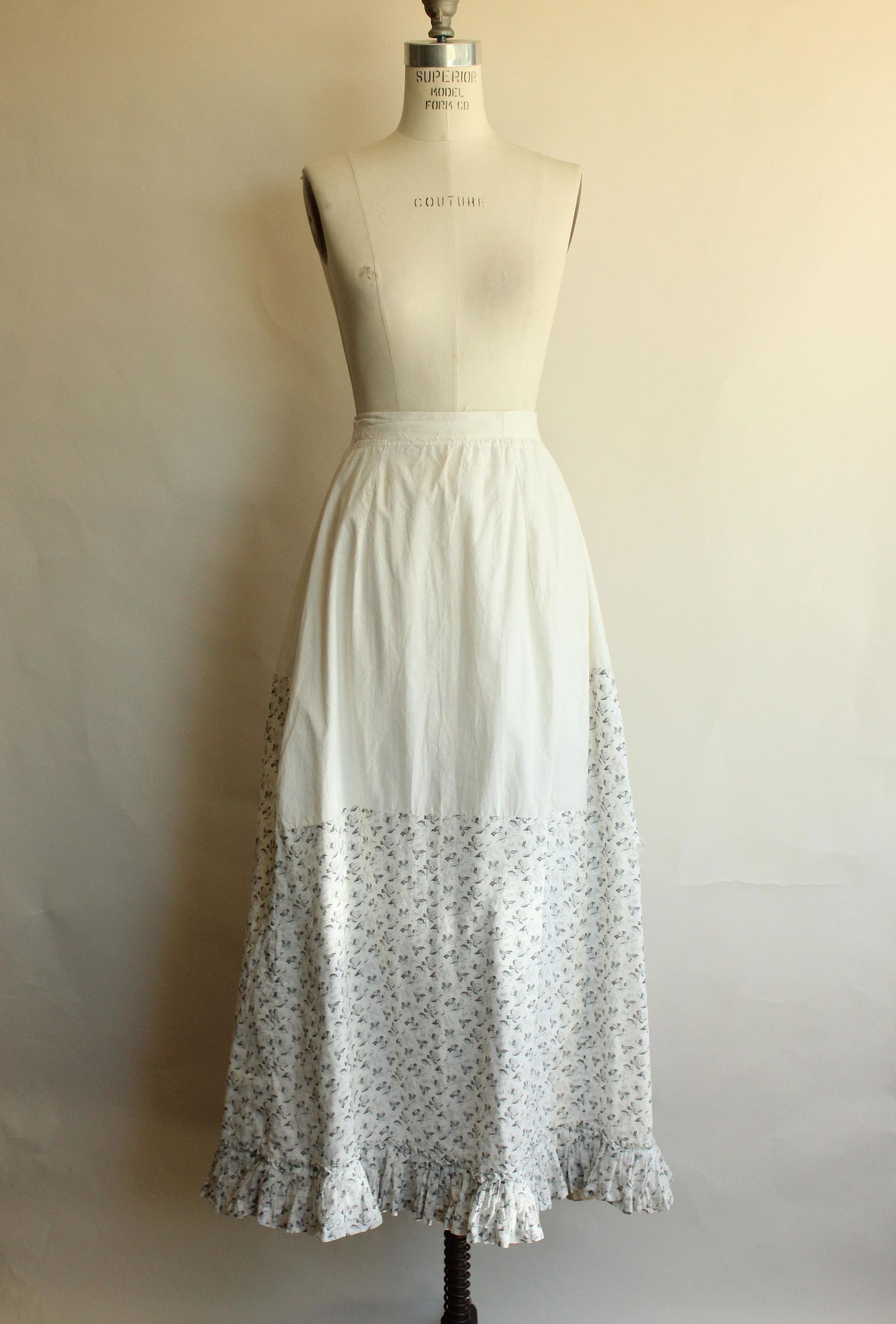 Vintage Vintage Antique 1890s Skirt, Victorian Gray and White Floral Size 26" / US 2 / IT 38 - 2 Thumbnail