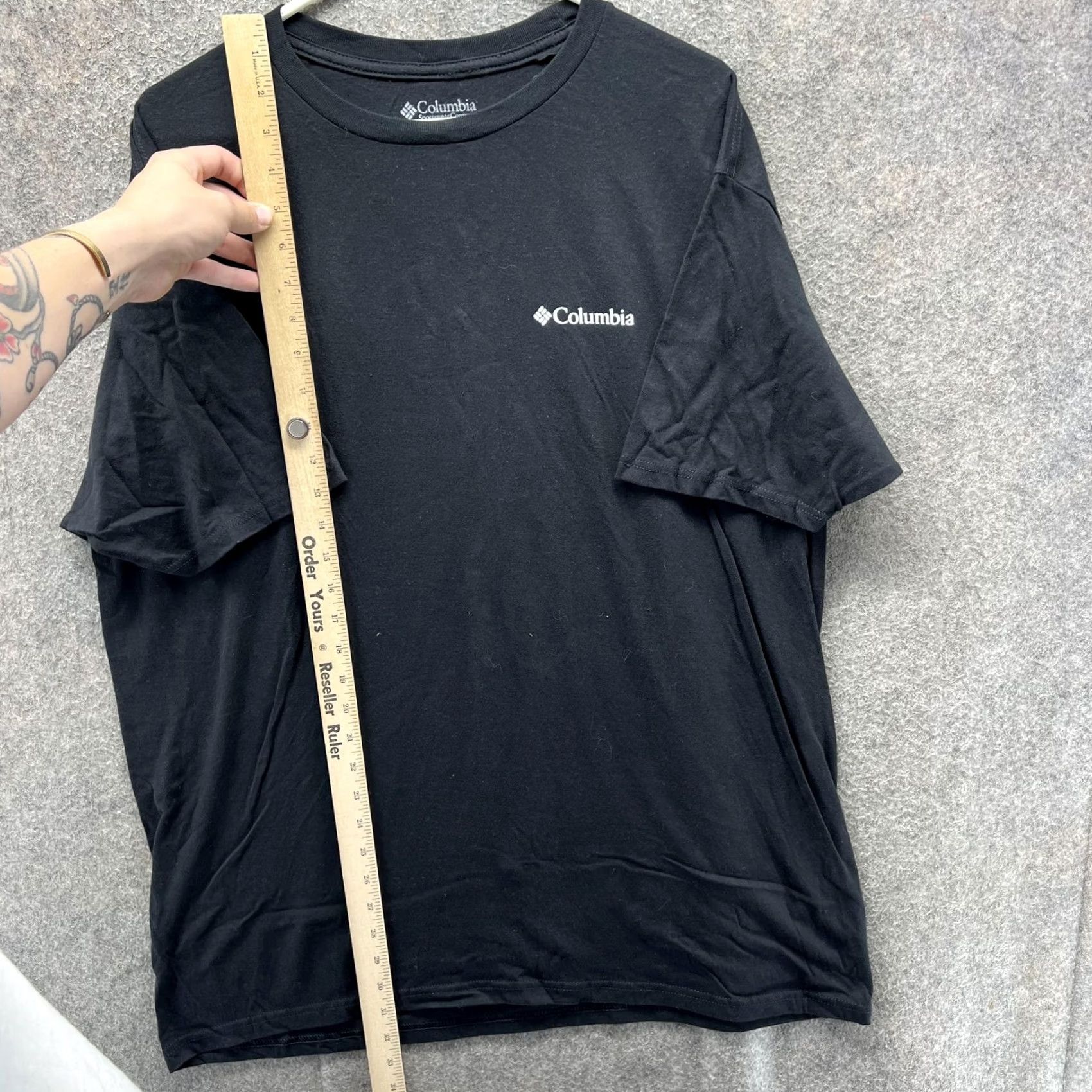 Rainbow Columbia Shirt Mens XL Black Mountain Rainbow Back Graphic Tee Outdoor Nature Crew Neck Short Sleeve Size US XL / EU 56 / 4 - 4 Thumbnail