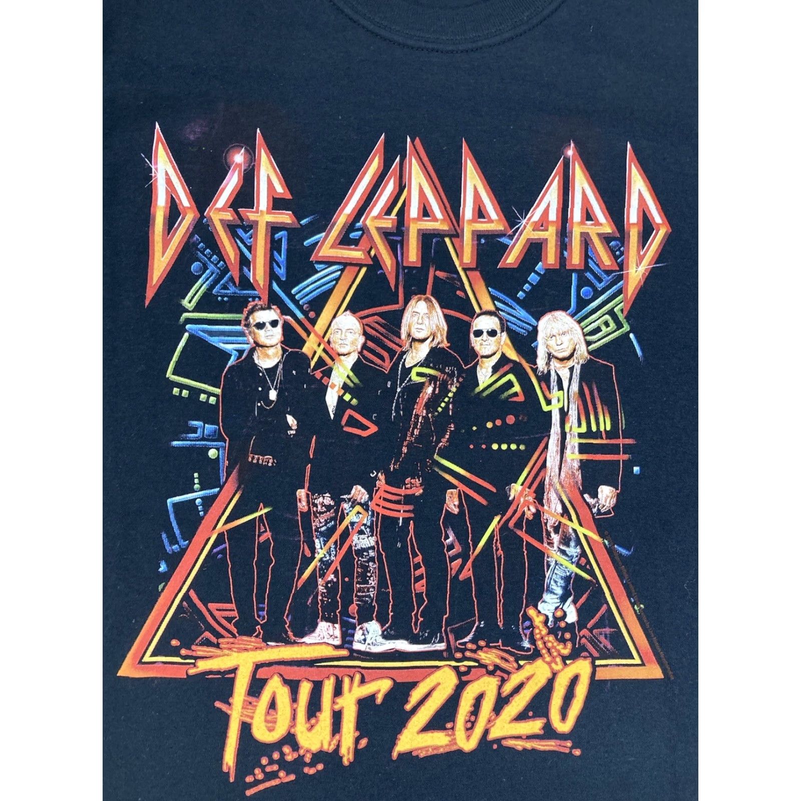 Gildan VINTAGE Def Leppard Tour 2020 Graphic T-shirt Women Small Black Short Sleeve Band Music Shirt Womens Small Black Graphic Size S / US 4 / IT 40 - 2 Thumbnail