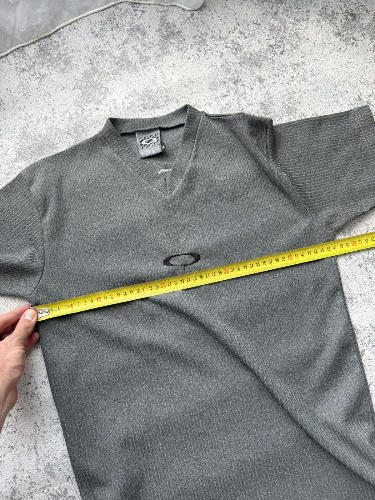 Oakley Vintage Oakley 90s Centr Logo Made In USA T-Shirt Size US M / EU 48-50 / 2 - 9 Thumbnail