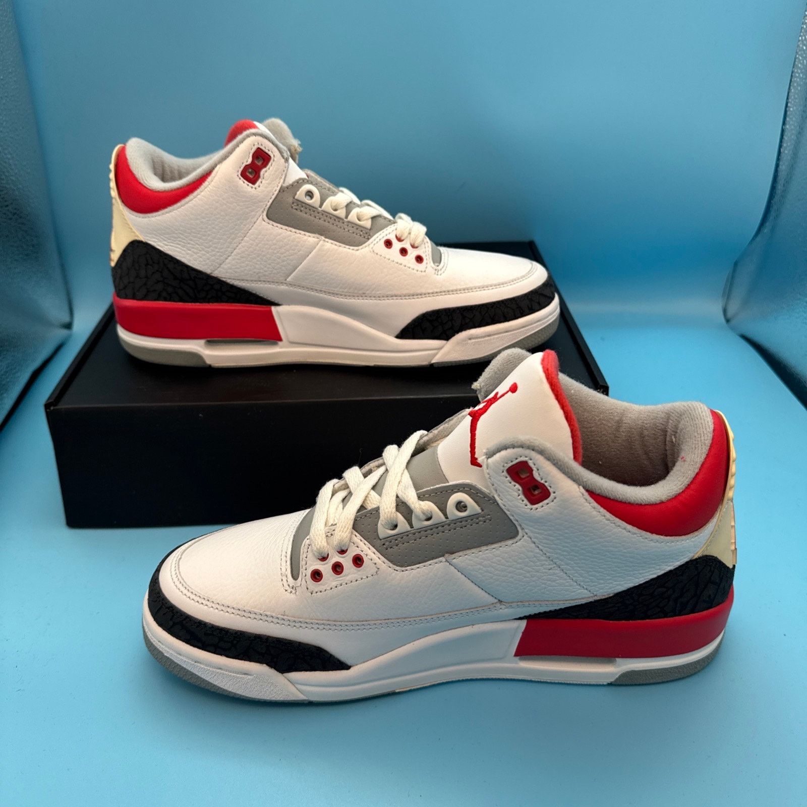 Jordan Brand × Nike Air Jordan 3 Retro 2007 "Fire Red" m8.5 w10 Size US 8.5 / EU 41-42 - 2 Thumbnail