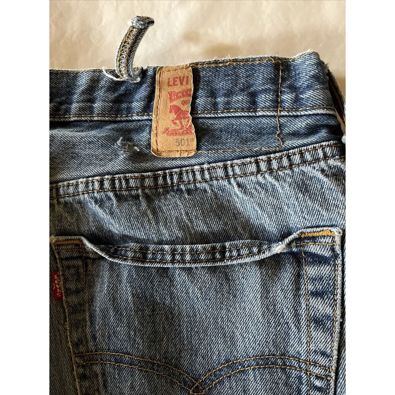 Levi's Levis 501 Jeans 38x30 Blue Denim Button Med Wash Distressed Size US 38 / EU 54 - 16 Thumbnail