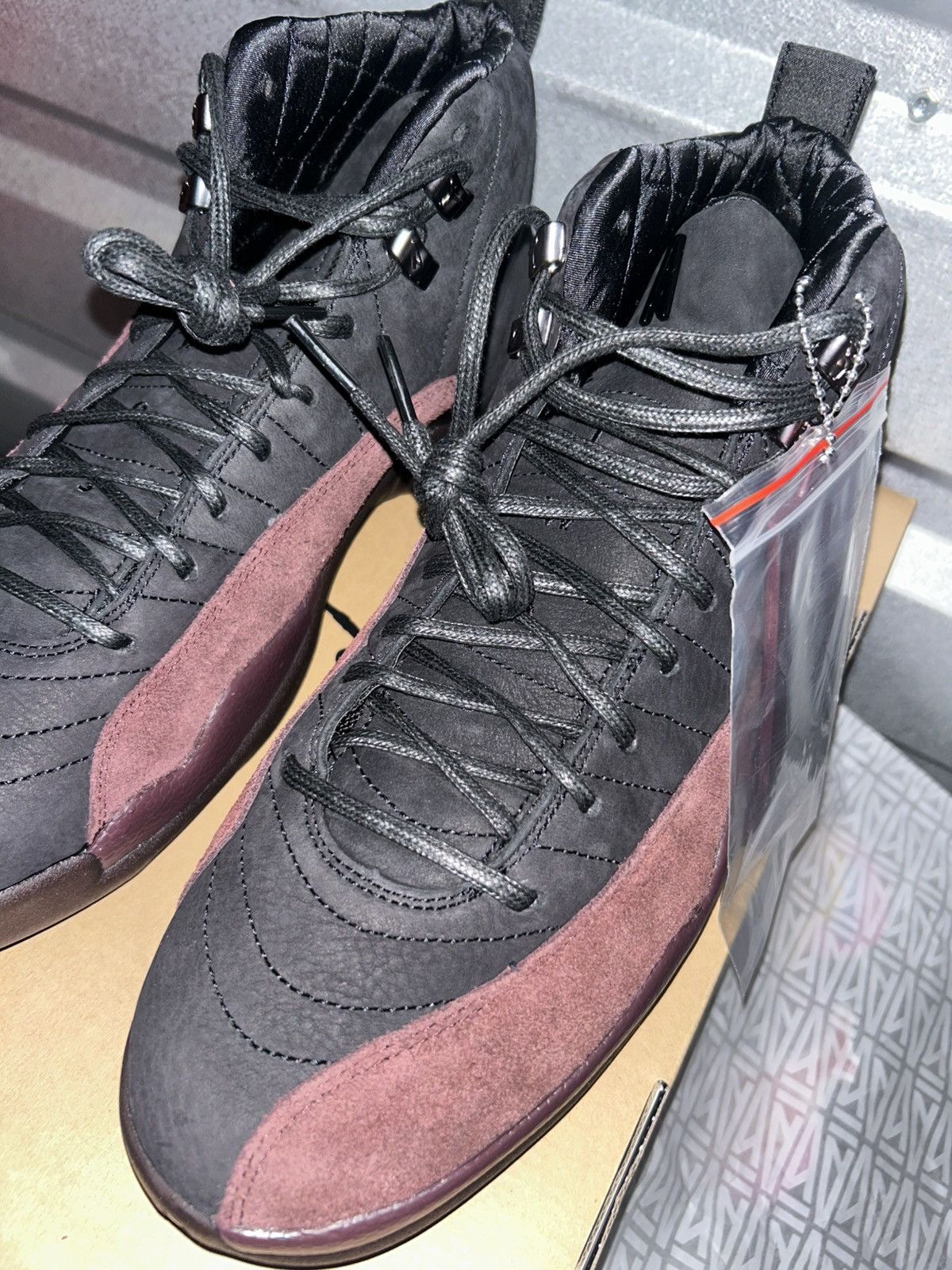 A Ma Maniere jordan 12 a ma maniere Size US 11.5 / EU 44-45 - 4 Thumbnail