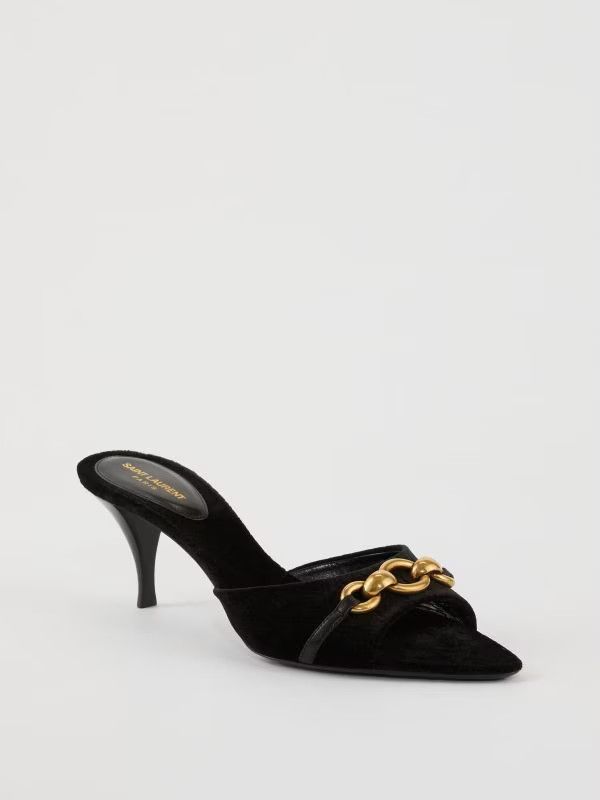 o1bcso1str1024 Le Maillon Mules in Black