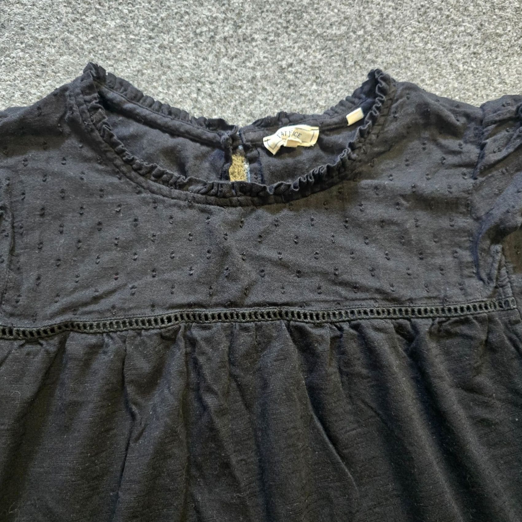 FatFace Fat Face Top Shirt Womens 12 Black Short Sleeve Ruffle High Neck Classic Casual Size XL / US 12-14 / IT 48-50 - 2 Thumbnail