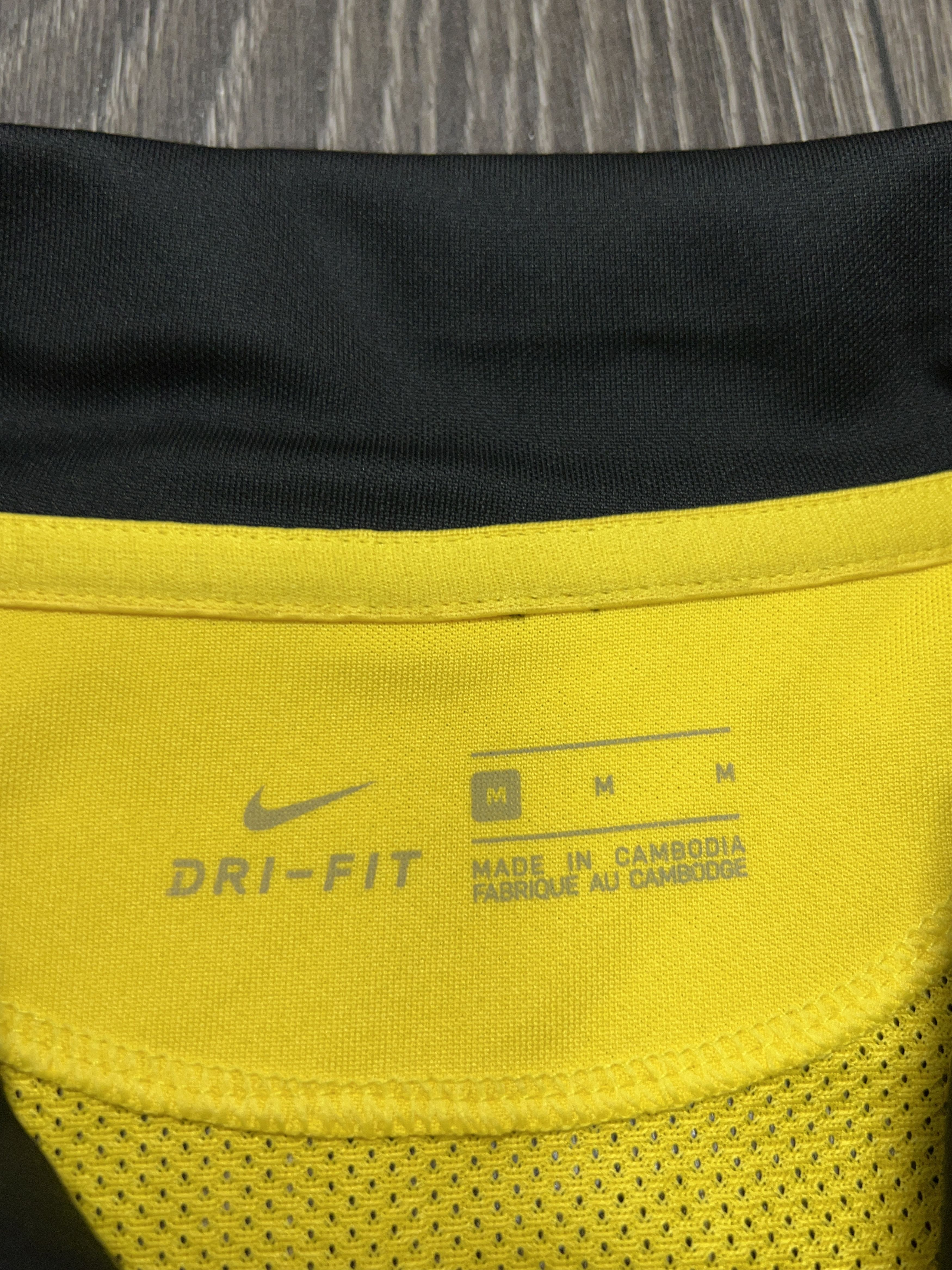 Nike BSC Young Boys 2020 2021 Football Soccer Polo Shirt Jersey Size US M / EU 48-50 / 2 - 3 Thumbnail
