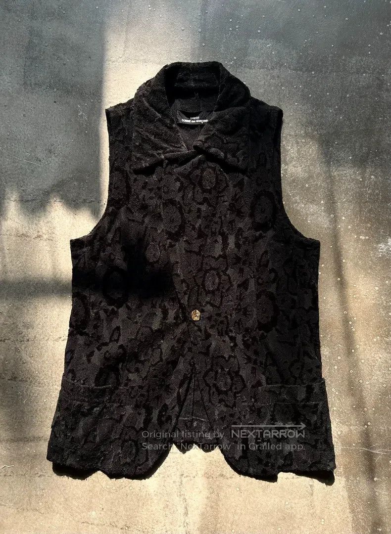 Comme des Garcons Comme des Garcons one-size-fits-all Brocade Velvet Vest Size XS / US 0-2 / IT 36-38 - 1 Thumbnail
