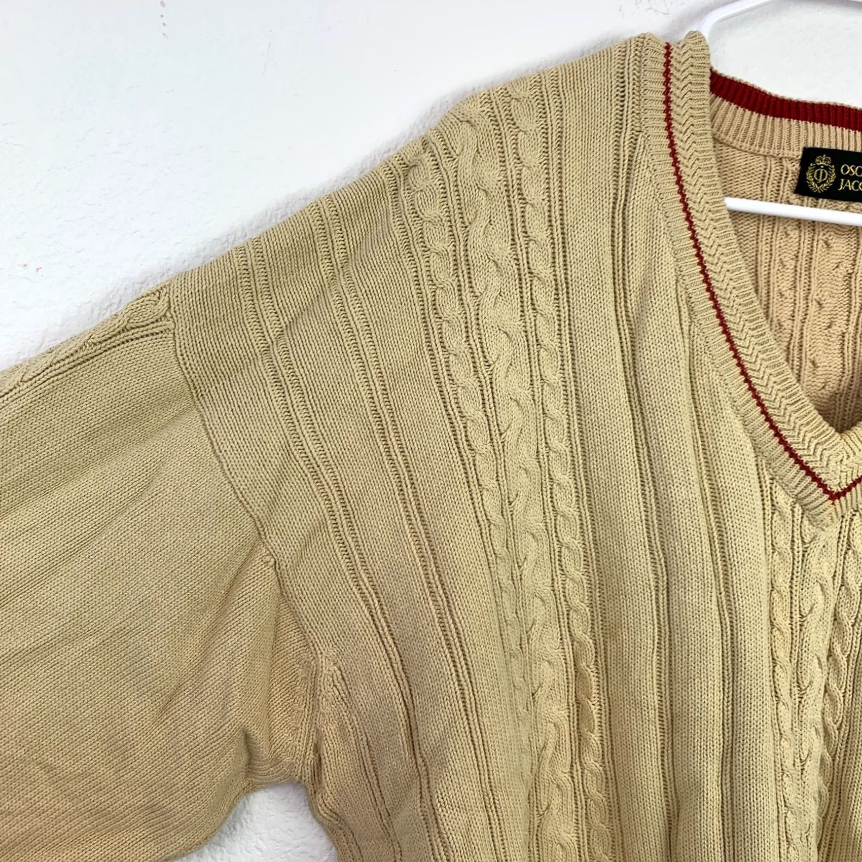 Oscar Jacobson Oscar Jacobson V-Neck Sweater Tan Knit XXL 1970s Scotland Size US XXL / EU 58 / 5 - 2 Thumbnail