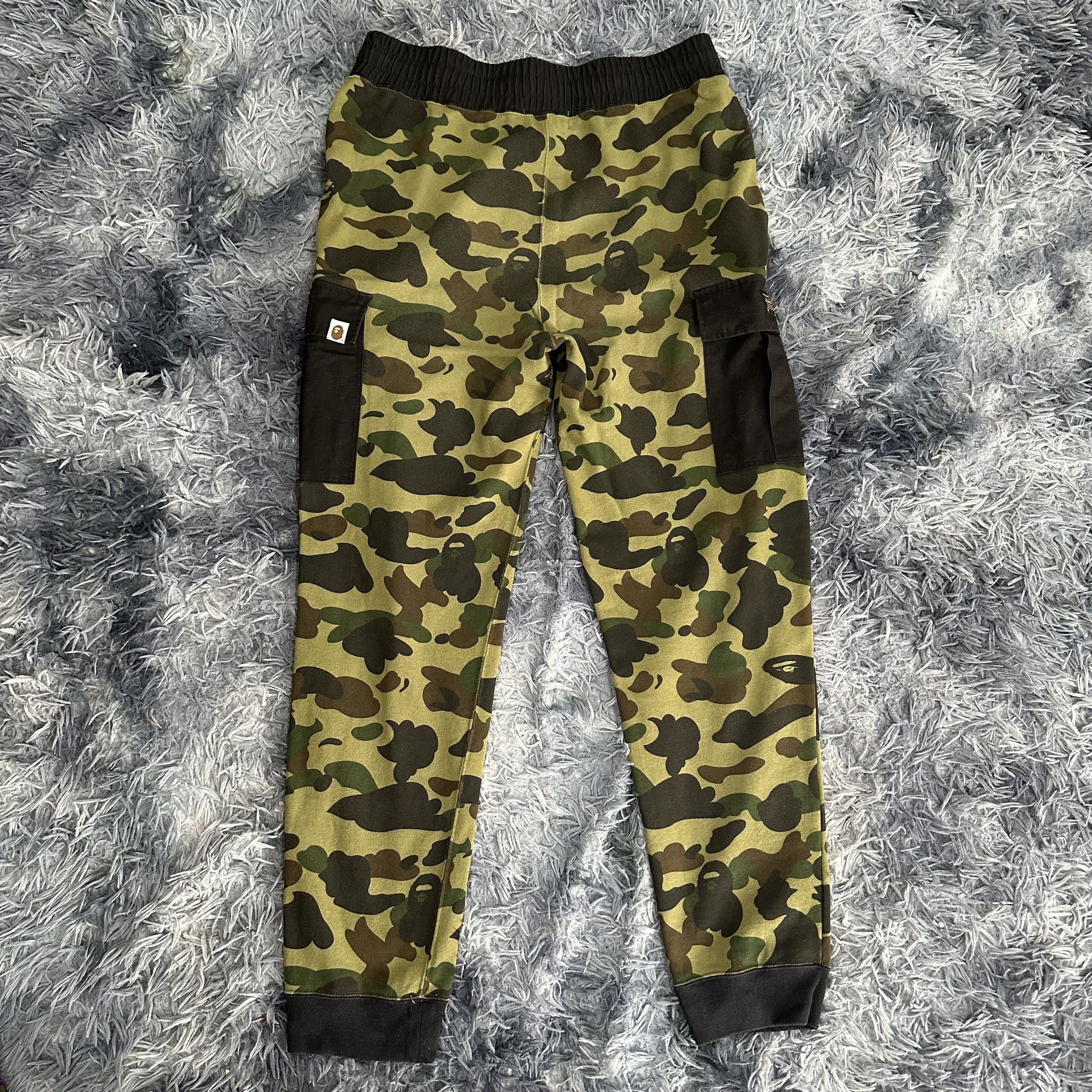 bape 1stcamo tiger shark cargo pants