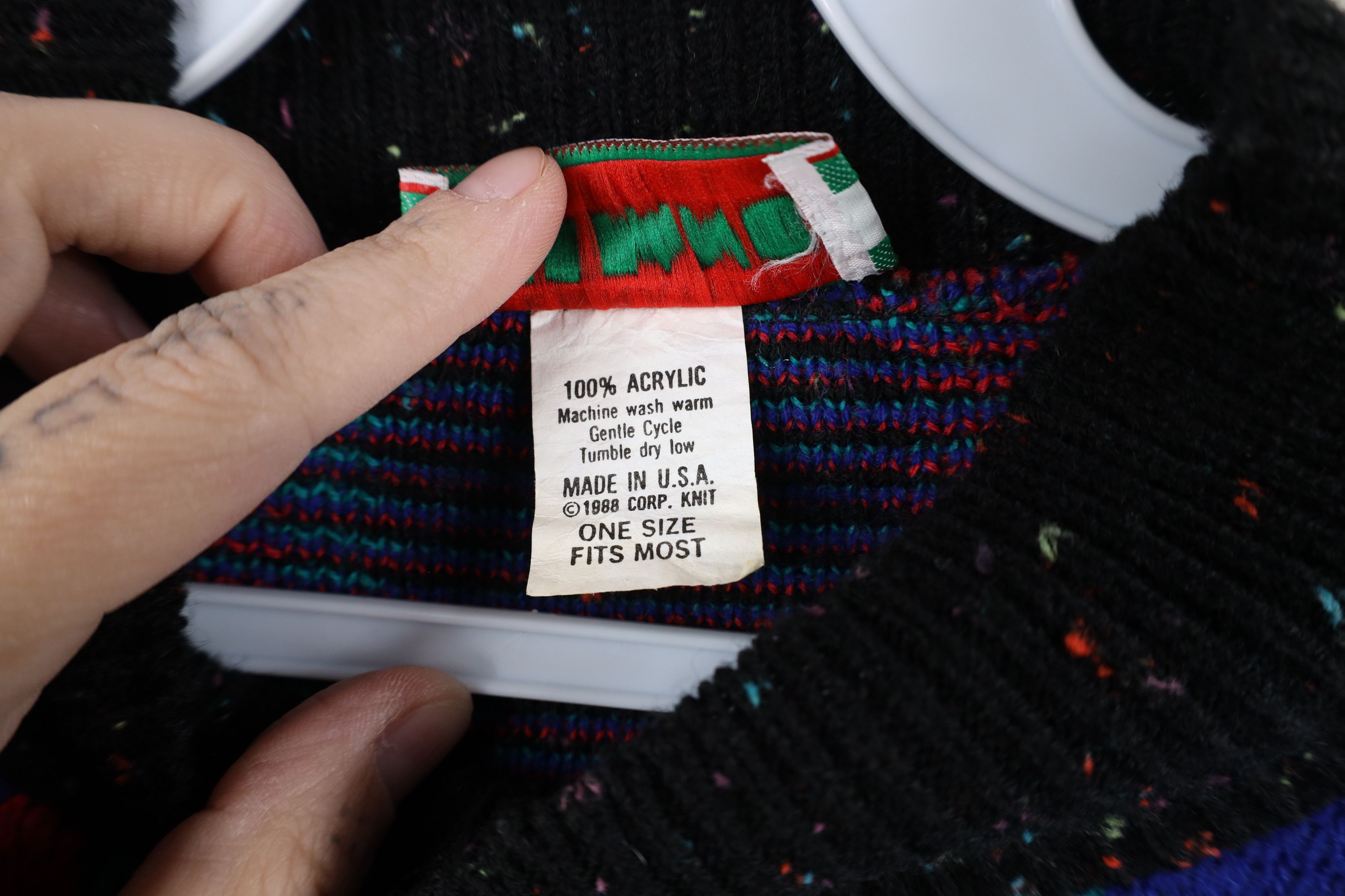 Vintage Vintage 80s Streetwear Geometric Striped Knit Sweater USA Size ONE SIZE - 5 Thumbnail