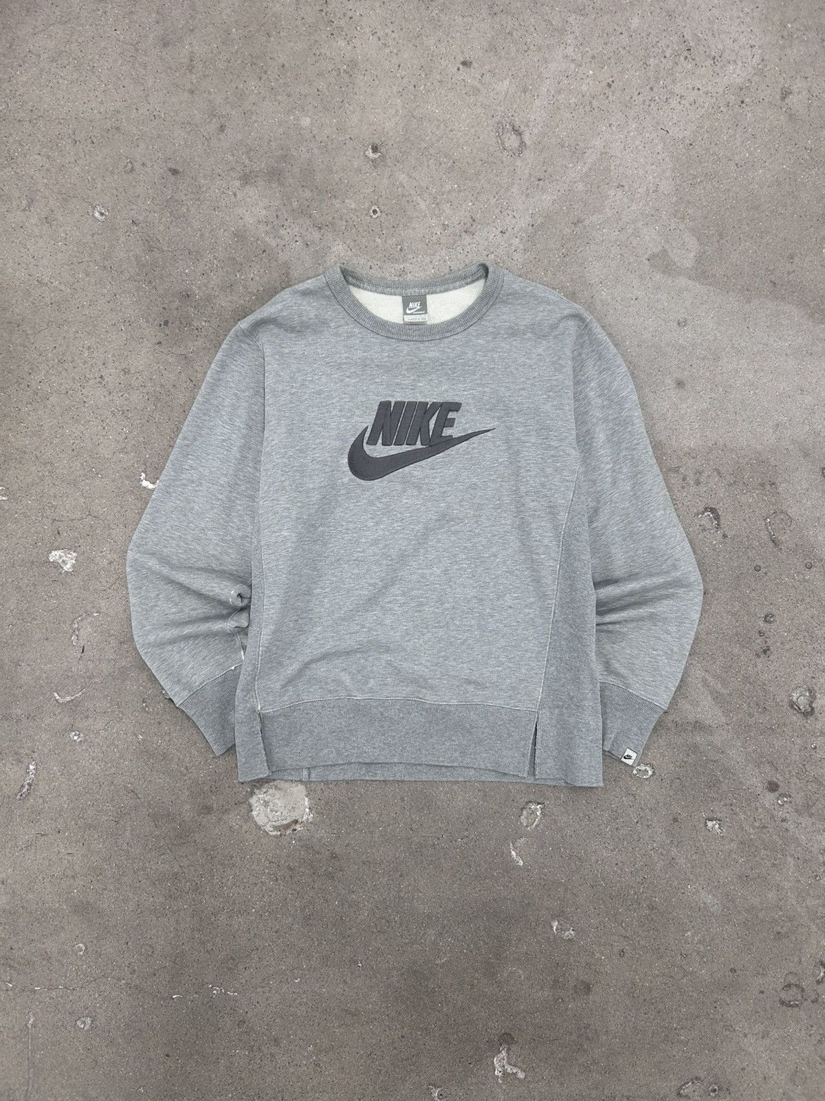 Vintage Vintage Nike Distressed Grey sweatshirt Size US L / EU 52-54 / 3 - 1 Thumbnail