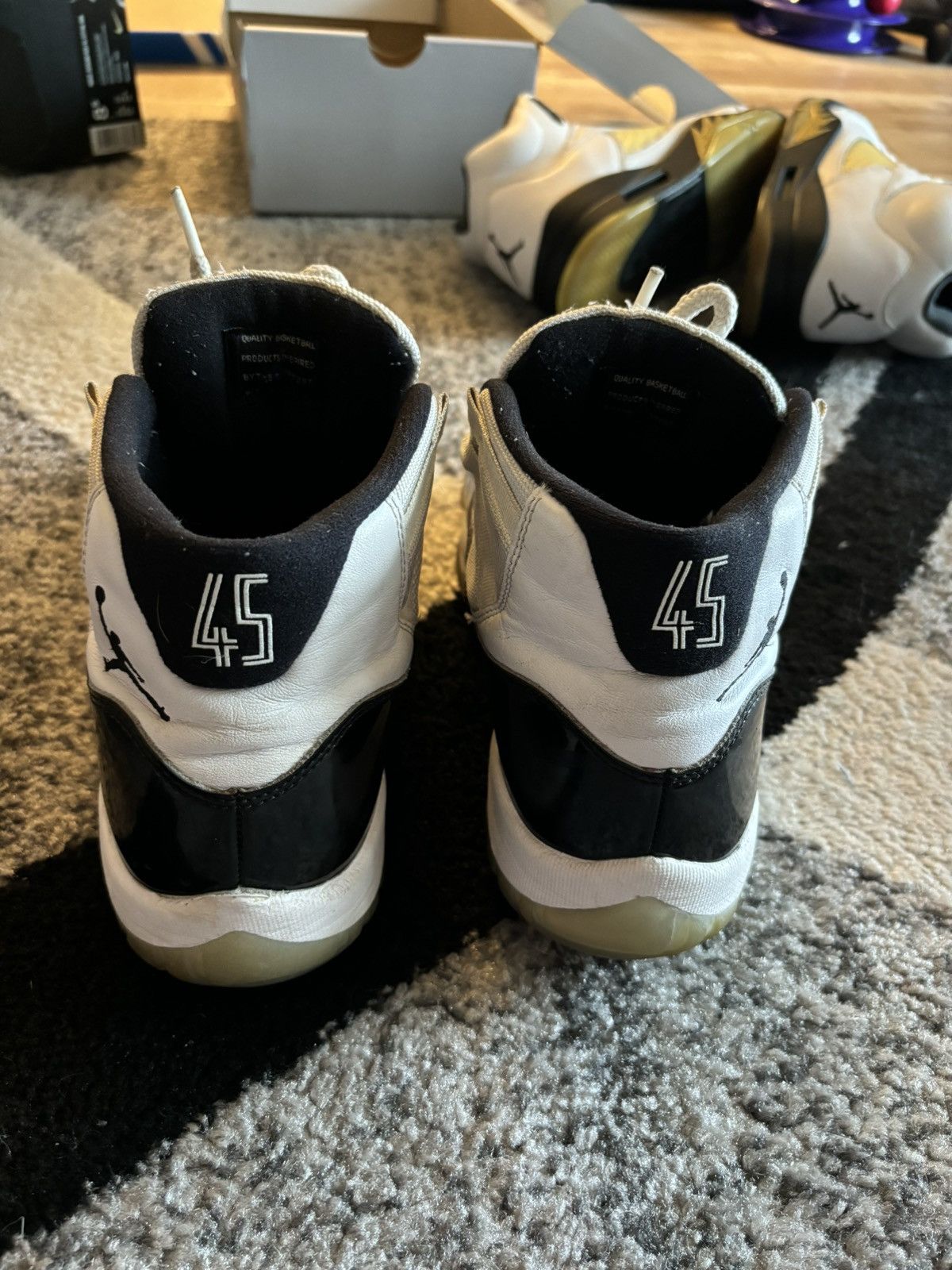 Jordan Brand Air Jordan 11 OG Concord Size US 8.5 / EU 41-42 - 4 Thumbnail