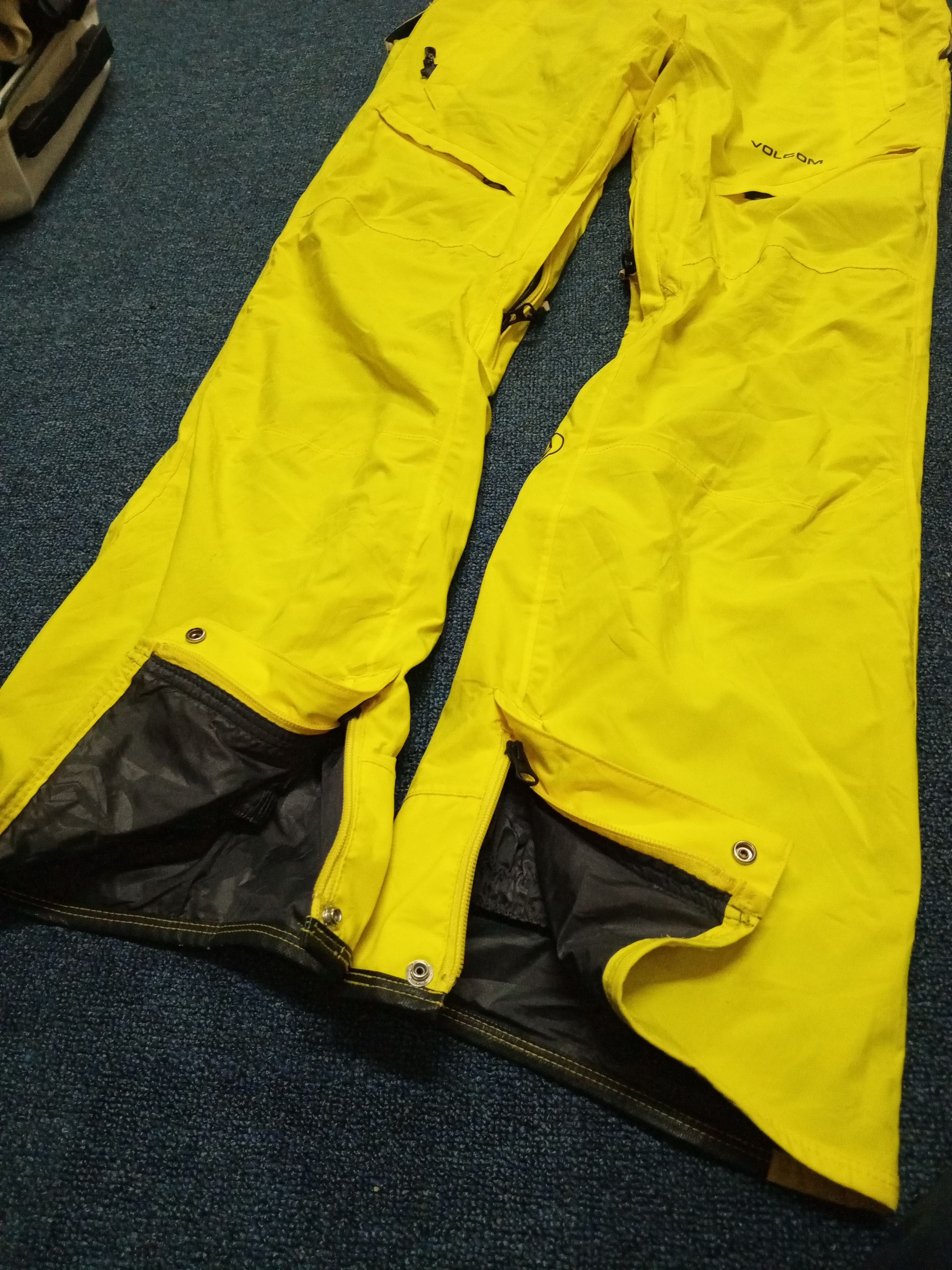 Volcom VALCOM YELLOW SNOWBOARD PANTS NICE Size US 34 / EU 50 - 9 Thumbnail