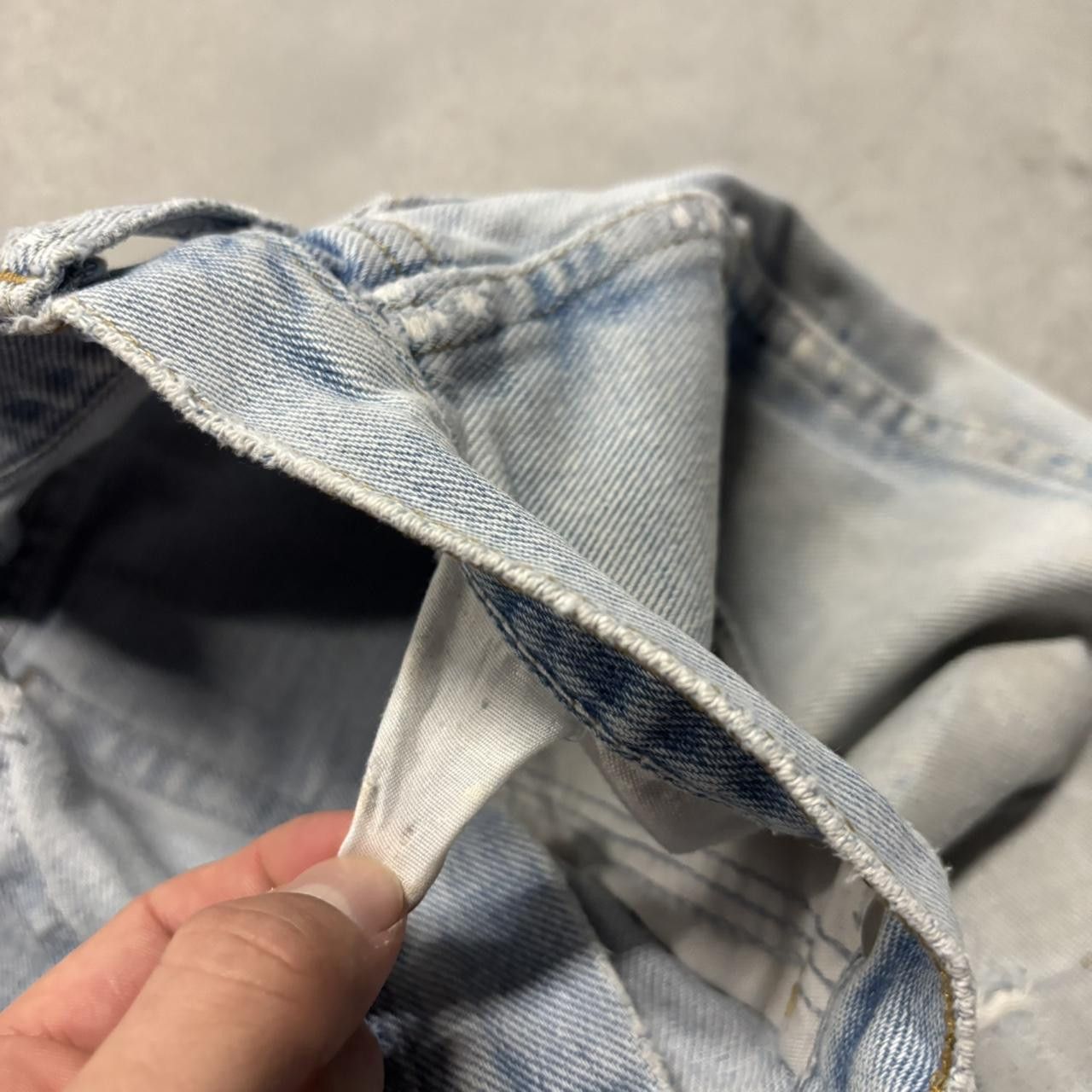 Japanese Brand × Vintage Crazy Vintage Y2K/2000s Grunge Faded Light Wash Distressed Denim Jeans! Size US 31 - 8 Thumbnail