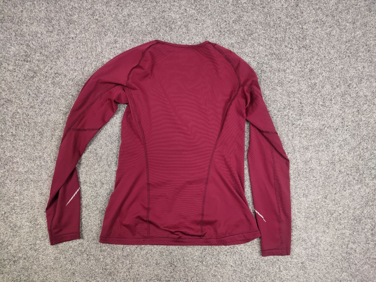 Arc'teryx Vintage Arc'teryx Top LS Women's long sleeve Burgundy Shirts Size S / US 4 / IT 40 - 15 Thumbnail