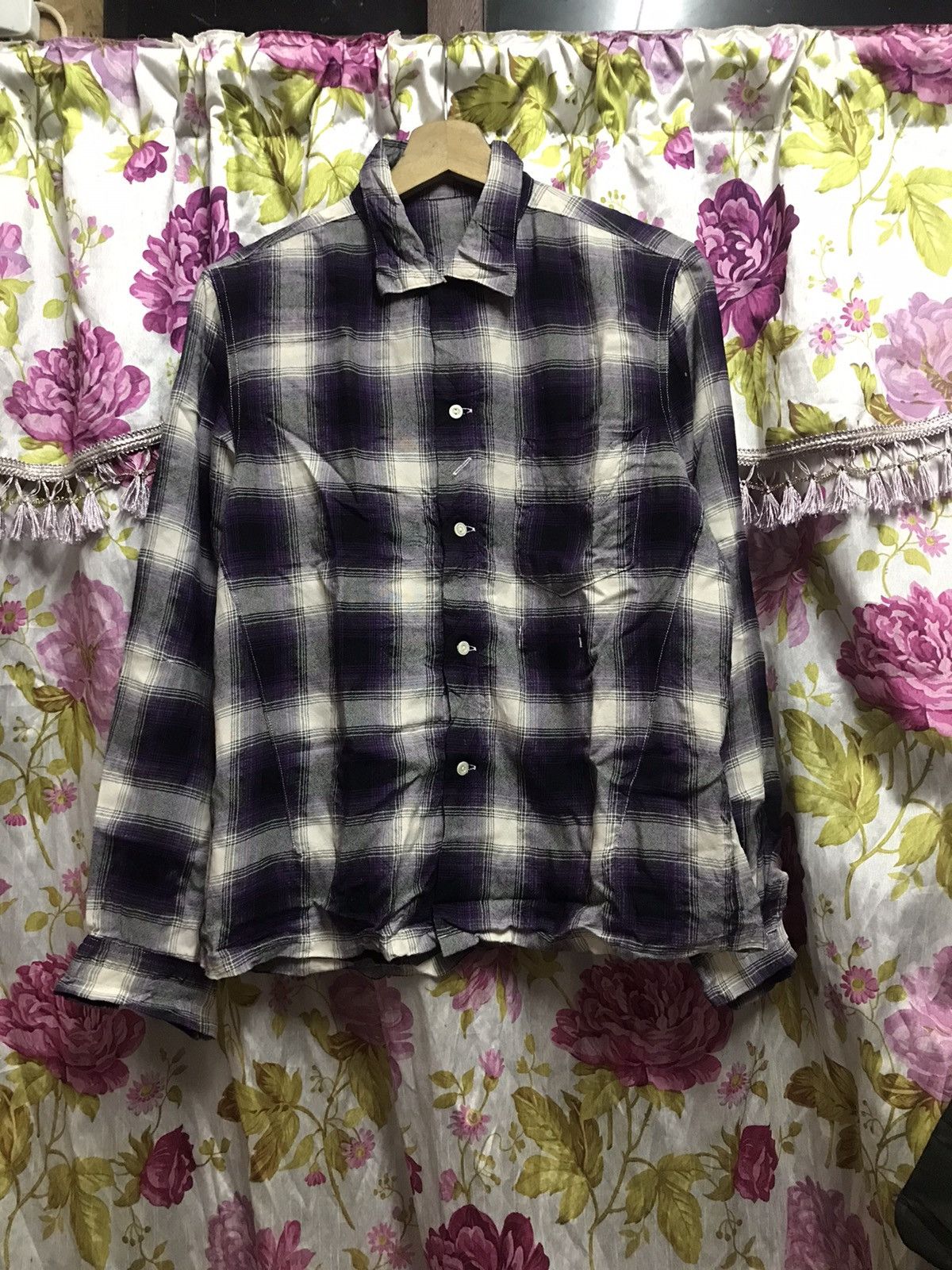 Number (N)ine Autjentic Number Nine Rayon Button Size US M / EU 48-50 / 2 - 1 Thumbnail
