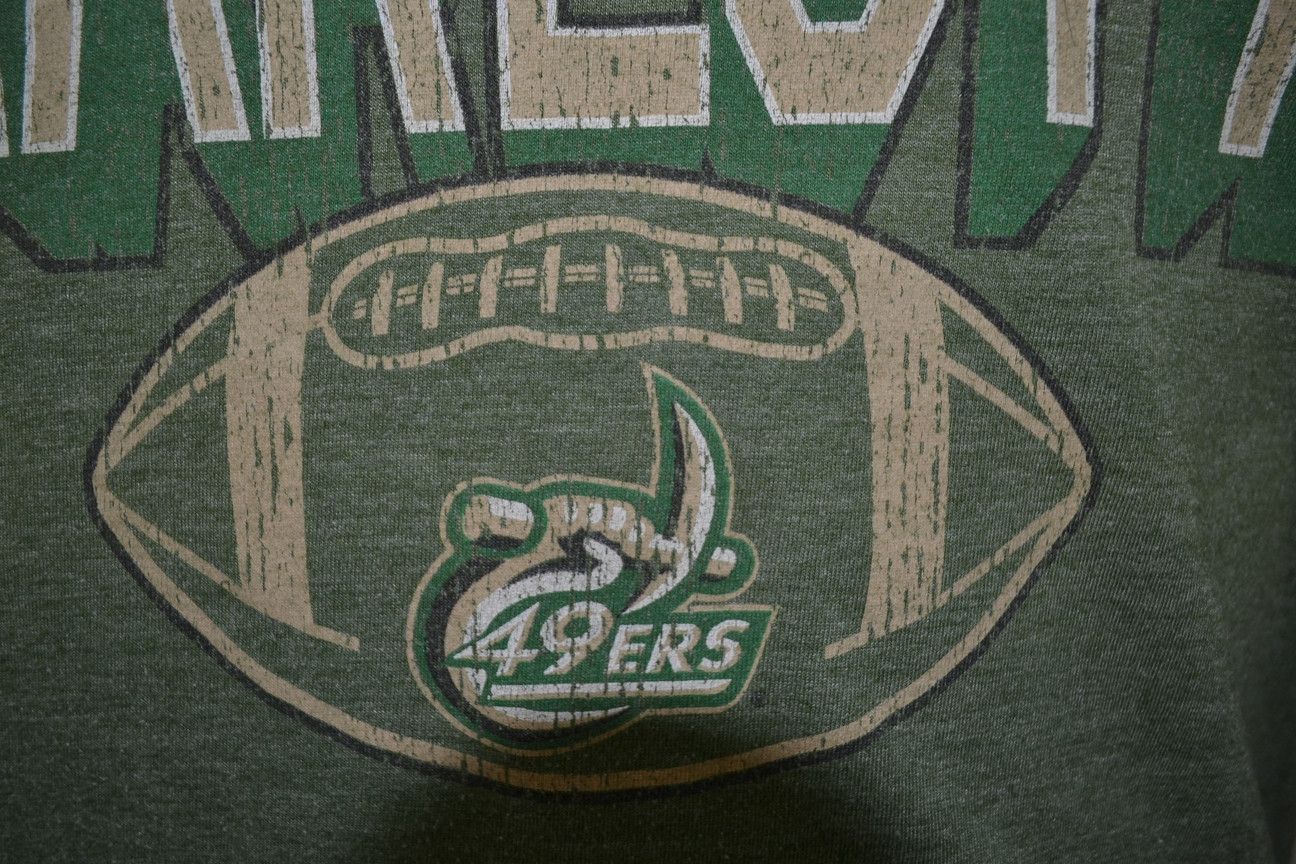 NBA × NCAA × NFL Charlotte 49ers Vintage tee Size US L / EU 52-54 / 3 - 7 Thumbnail