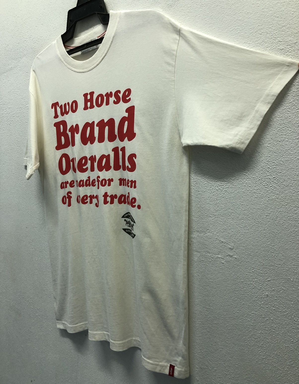 Levi's Vintage Levi's RedTab Two Horse Brand Overalls T-Shirt Size US L / EU 52-54 / 3 - 7 Thumbnail