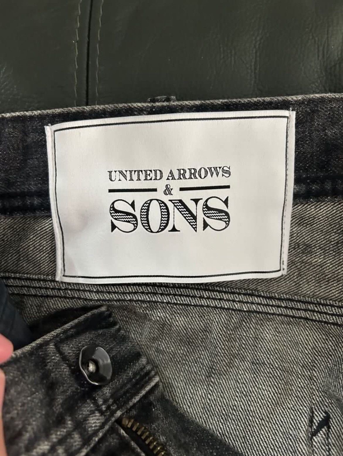 United Arrows United Arrows & Sons Sashiko Black Wash Cropped Jeans Size US 31 - 3 Thumbnail
