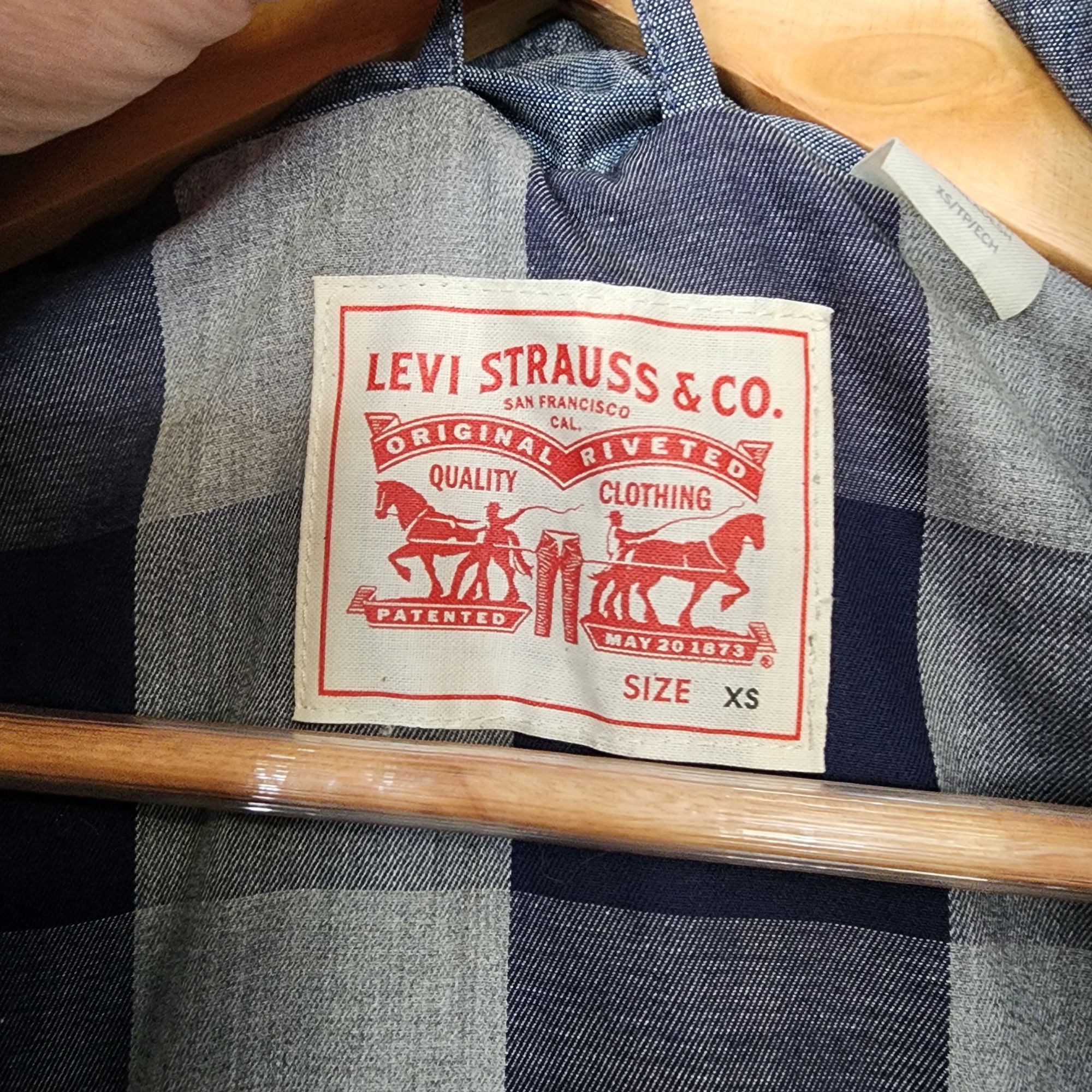 Levi's Levis Womens XS Quilted Blue Denim Vest Buffalo Plaid Lining Size XS / US 0-2 / IT 36-38 - 5 Thumbnail