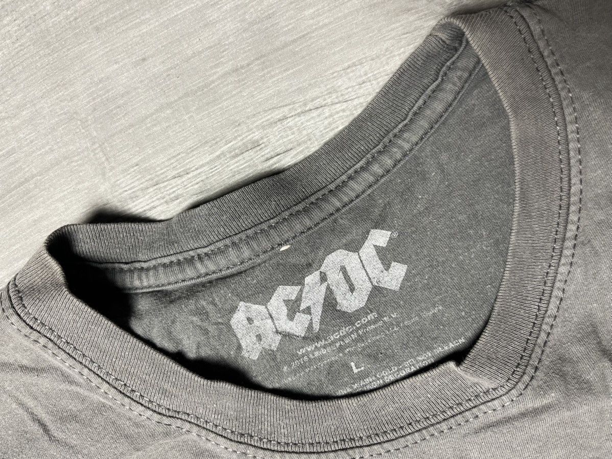AC/DC Acdc Tshirt dirty deeds done dirt cheap rock size Large Size US L / EU 52-54 / 3 - 4 Thumbnail