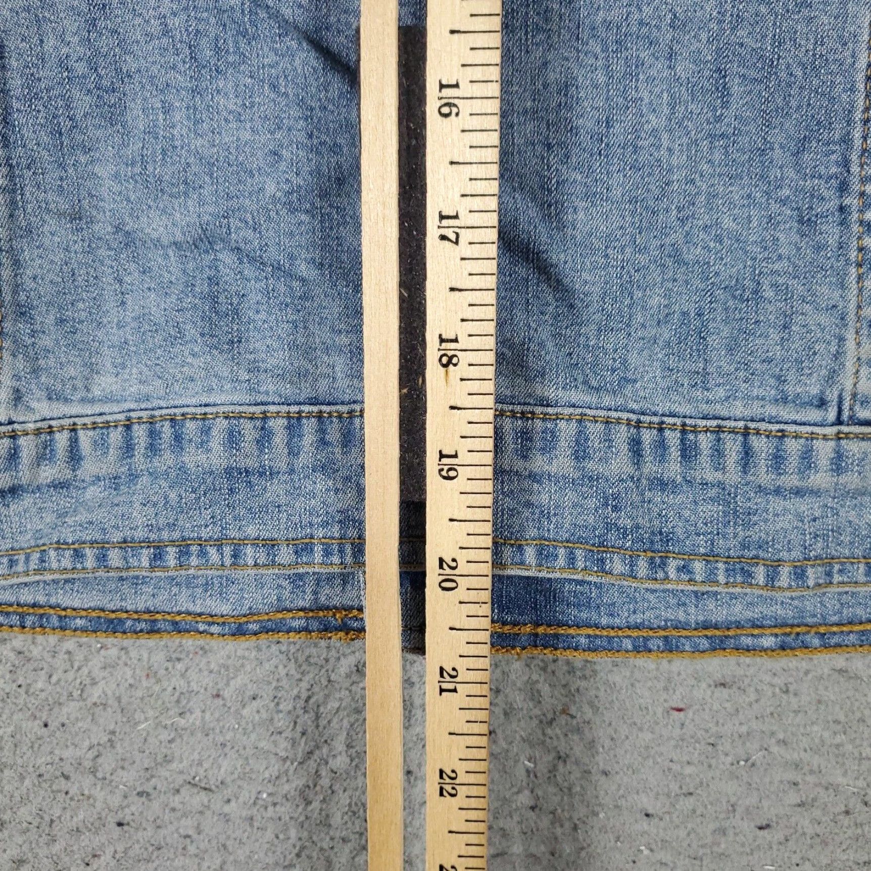 Tommy Hilfiger VINTAGE Tommy Hilfiger Denim Jacket Womens Medium Blue Mid-Length Regular Fit Size 32" / US 10 / IT 46 - 7 Thumbnail