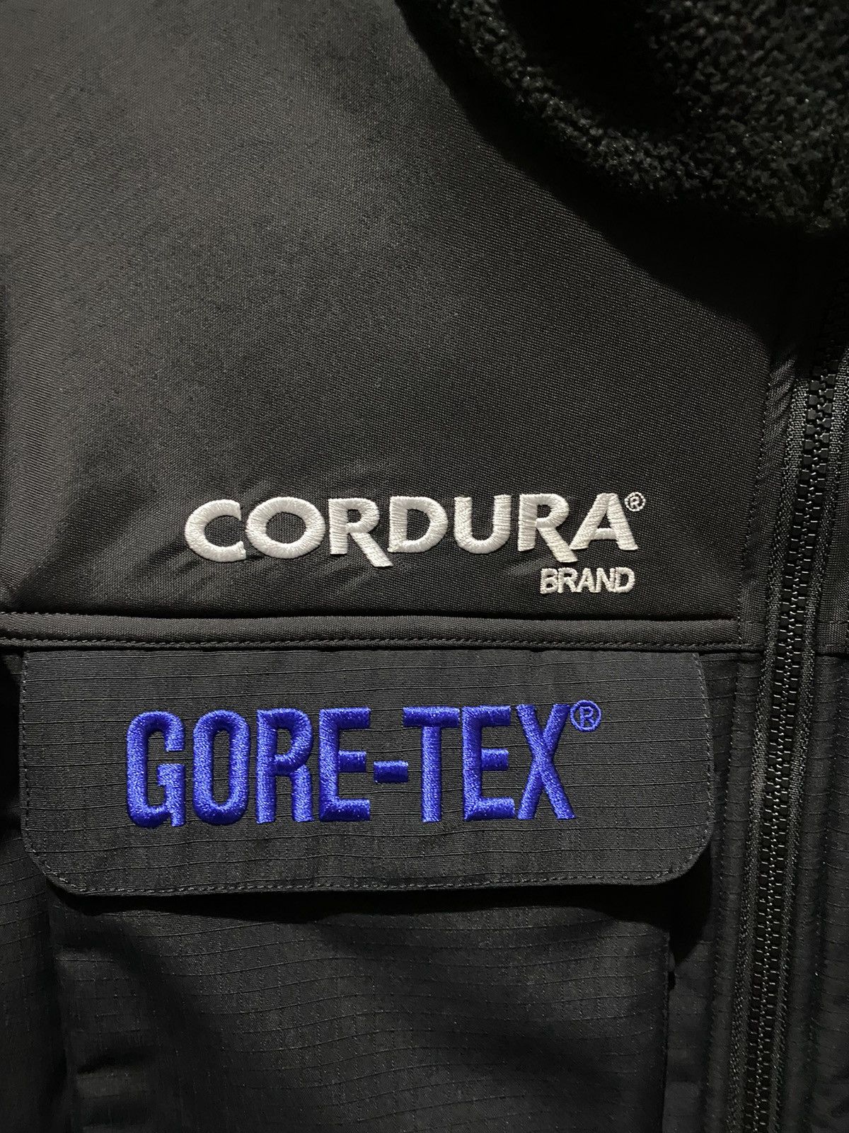 Supreme × The North Face The North Face X Supreme Gore Tex Size US S / EU 44-46 / 1 - 4 Thumbnail