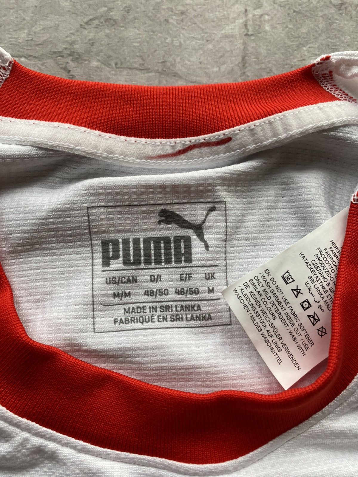 Puma Puma Switzerland Team 2018/19 #16 WUEST Away Soccer Jersey Size US M / EU 48-50 / 2 - 11 Thumbnail