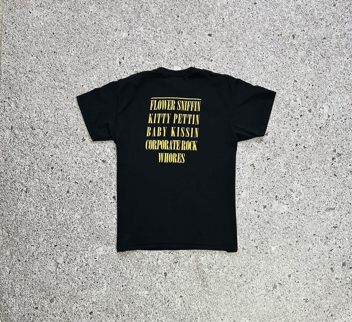 Band Tees × Nirvana × Vintage Vintage 90s Nirvana Flower Sniffin Kitty Pettin T-Shirt Hype Size US L / EU 52-54 / 3 - 4 Thumbnail