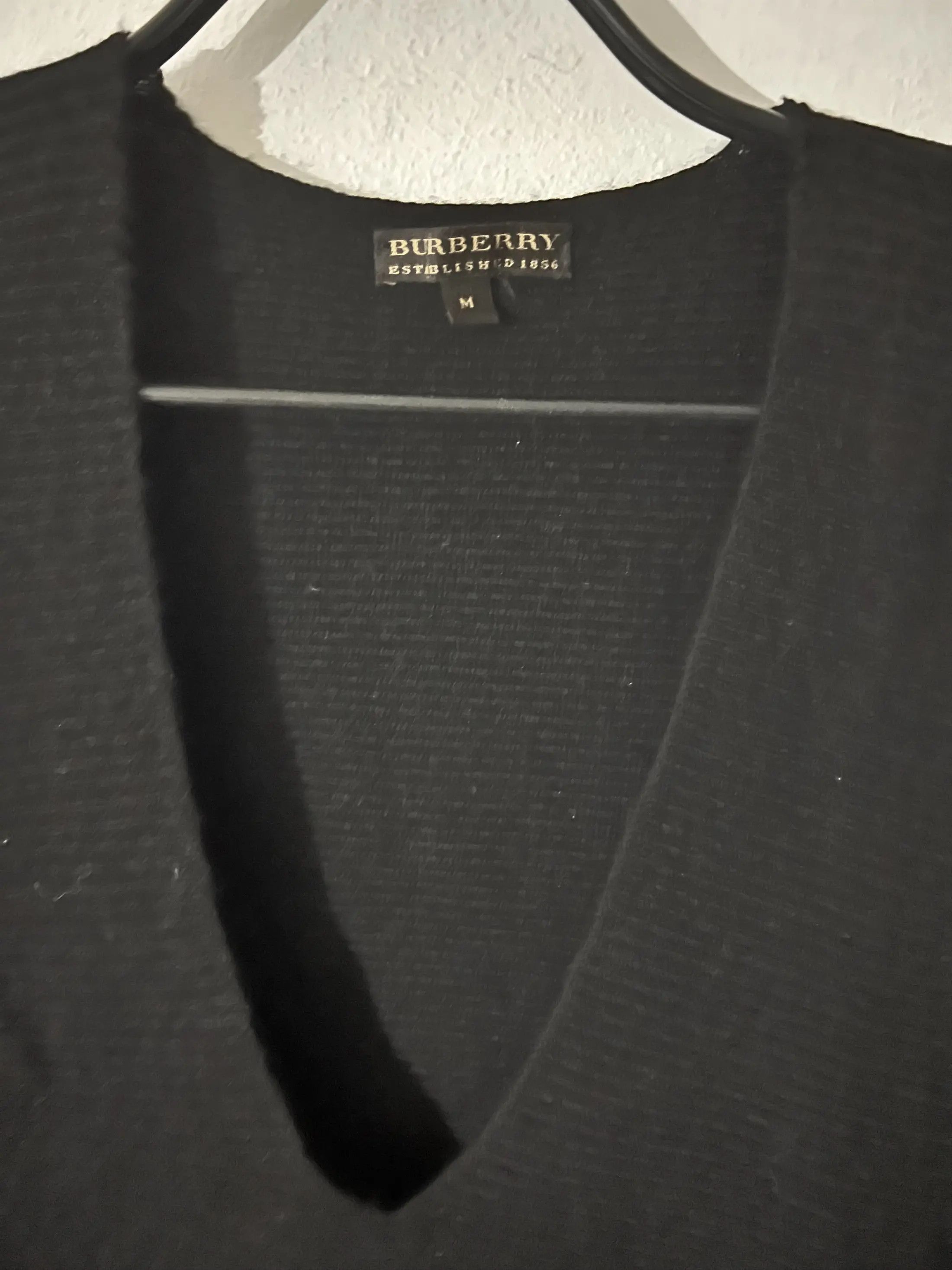 Burberry 100% Cashmere Ribbed Deep V-Neck Sweater Size US M / EU 48-50 / 2 - 10 Thumbnail